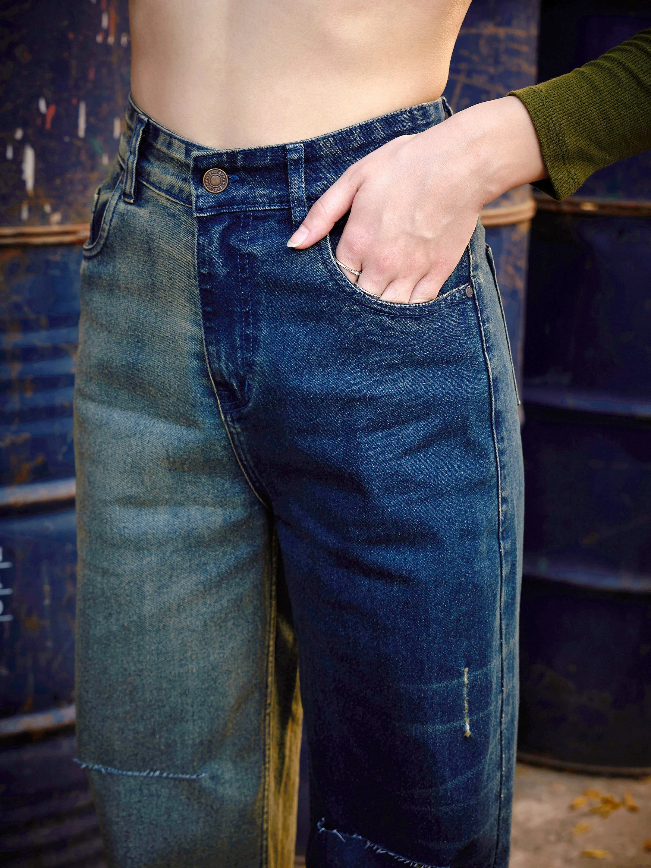 Women Navy Colour Block Straight Jeans - Image 4