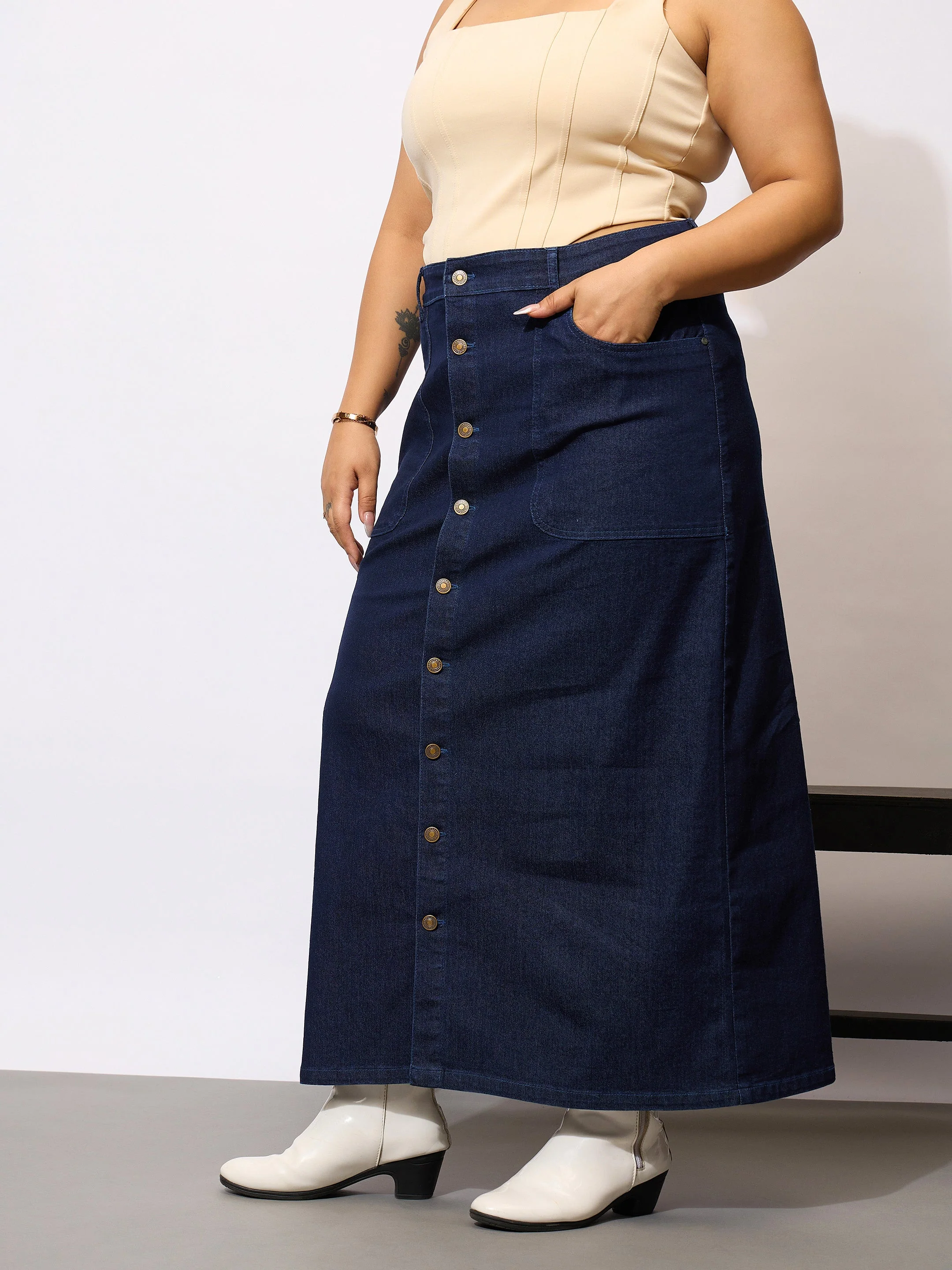 Women Navy Denim Acid Wash Front Button Skirt - Image 3