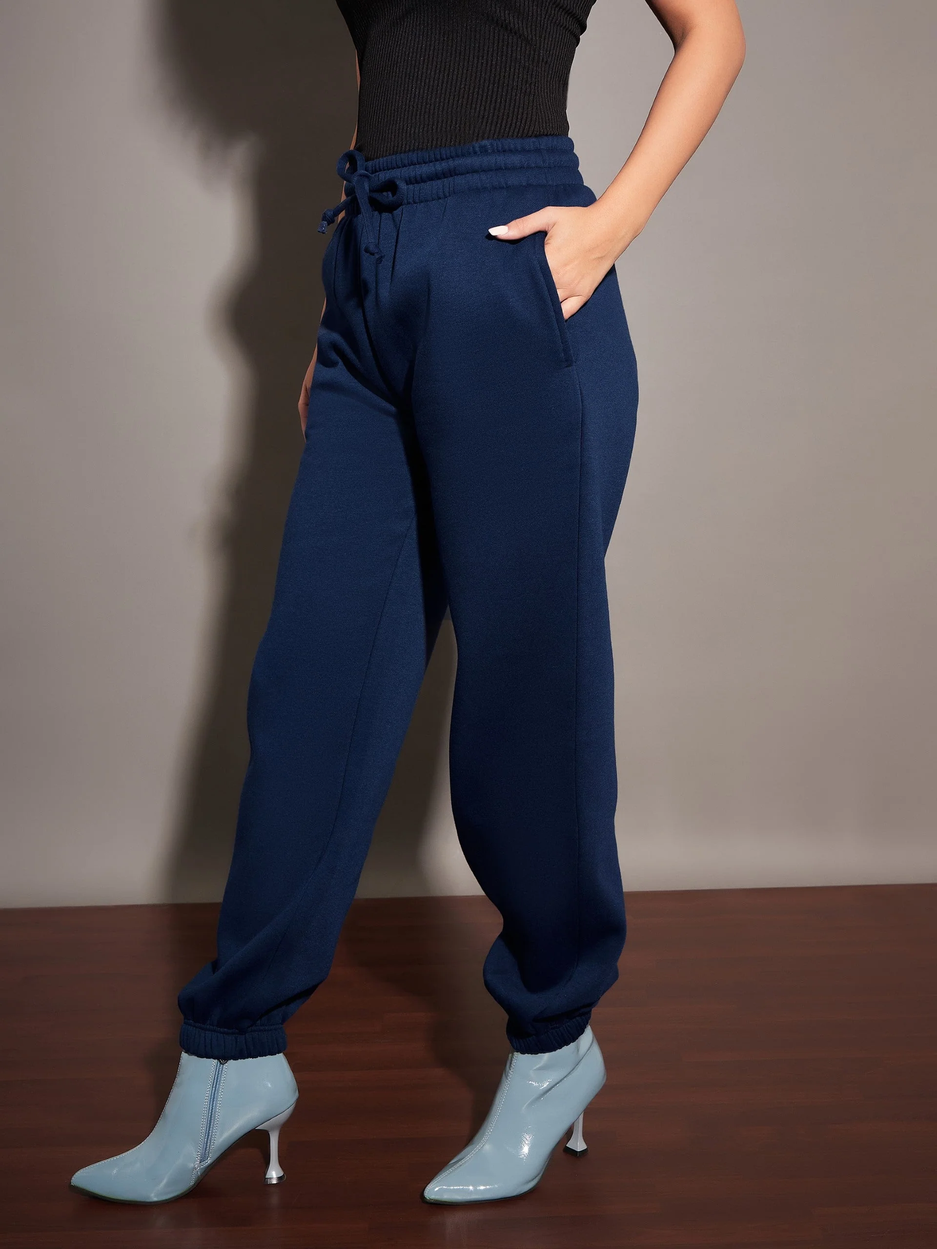 Women Navy Fleece Baggy Joggers - Image 3