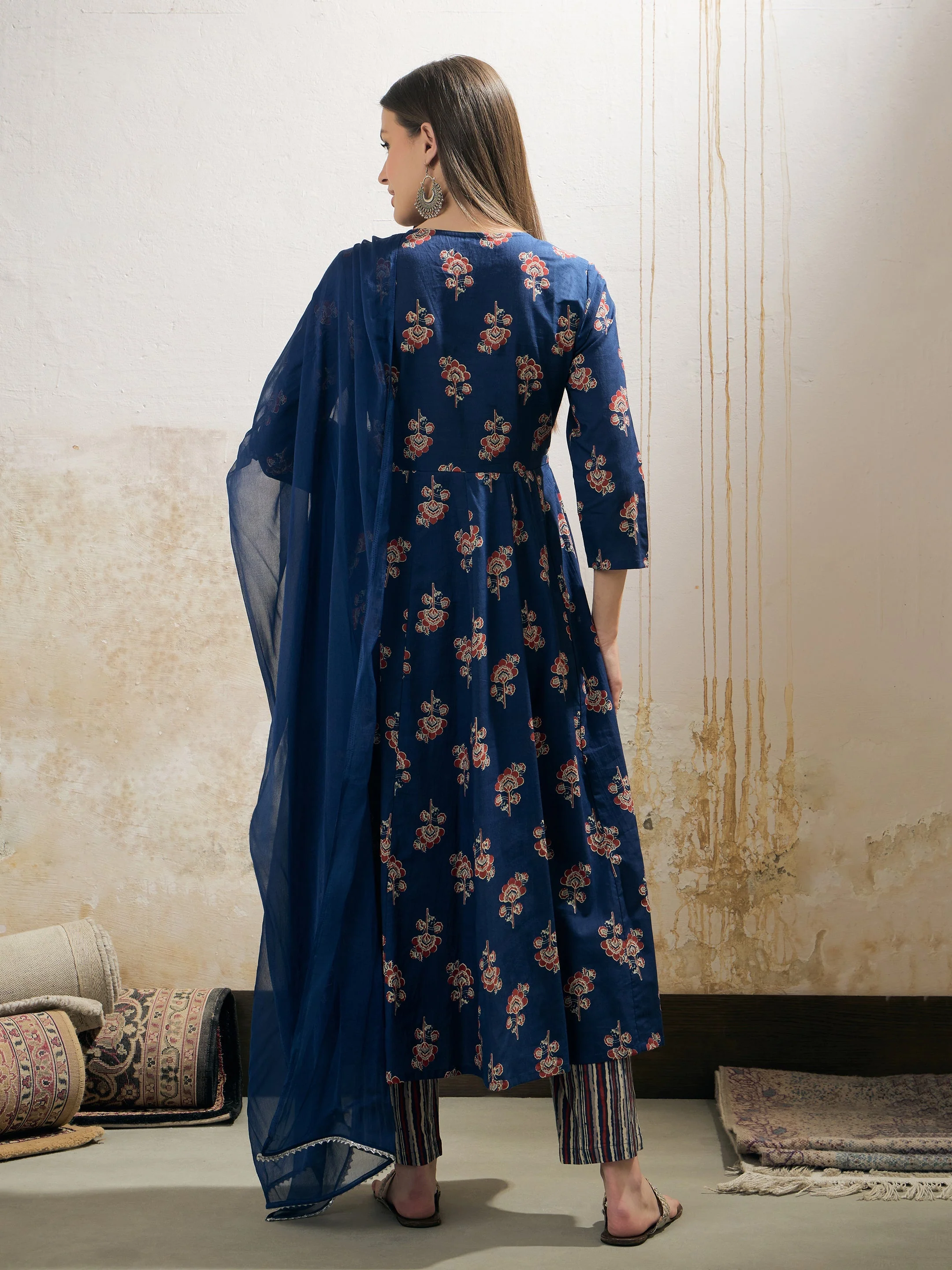 Women Navy Floral Anarkali Kurta With Pants & Dupatta - Image 5