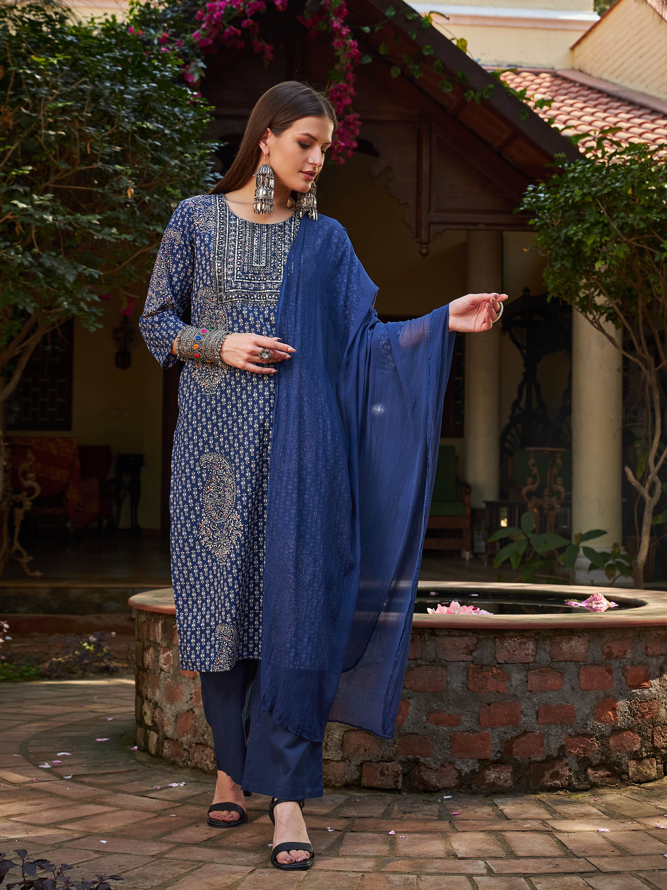 Women Navy Floral Front Yoke Kurta With Pencil Pants & Dupatta - Image 2