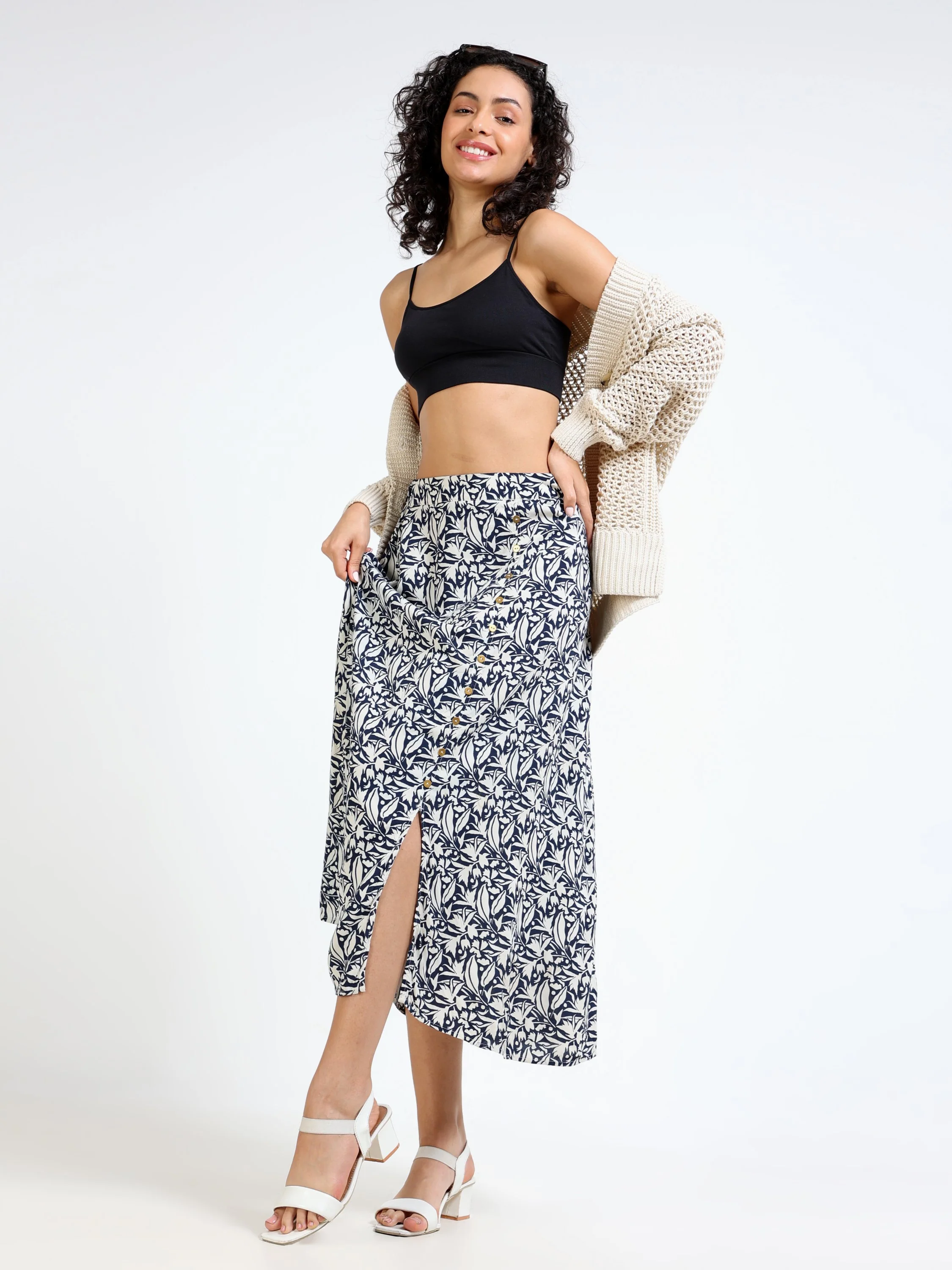 Women Navy Printed Straight Skirt - Image 2