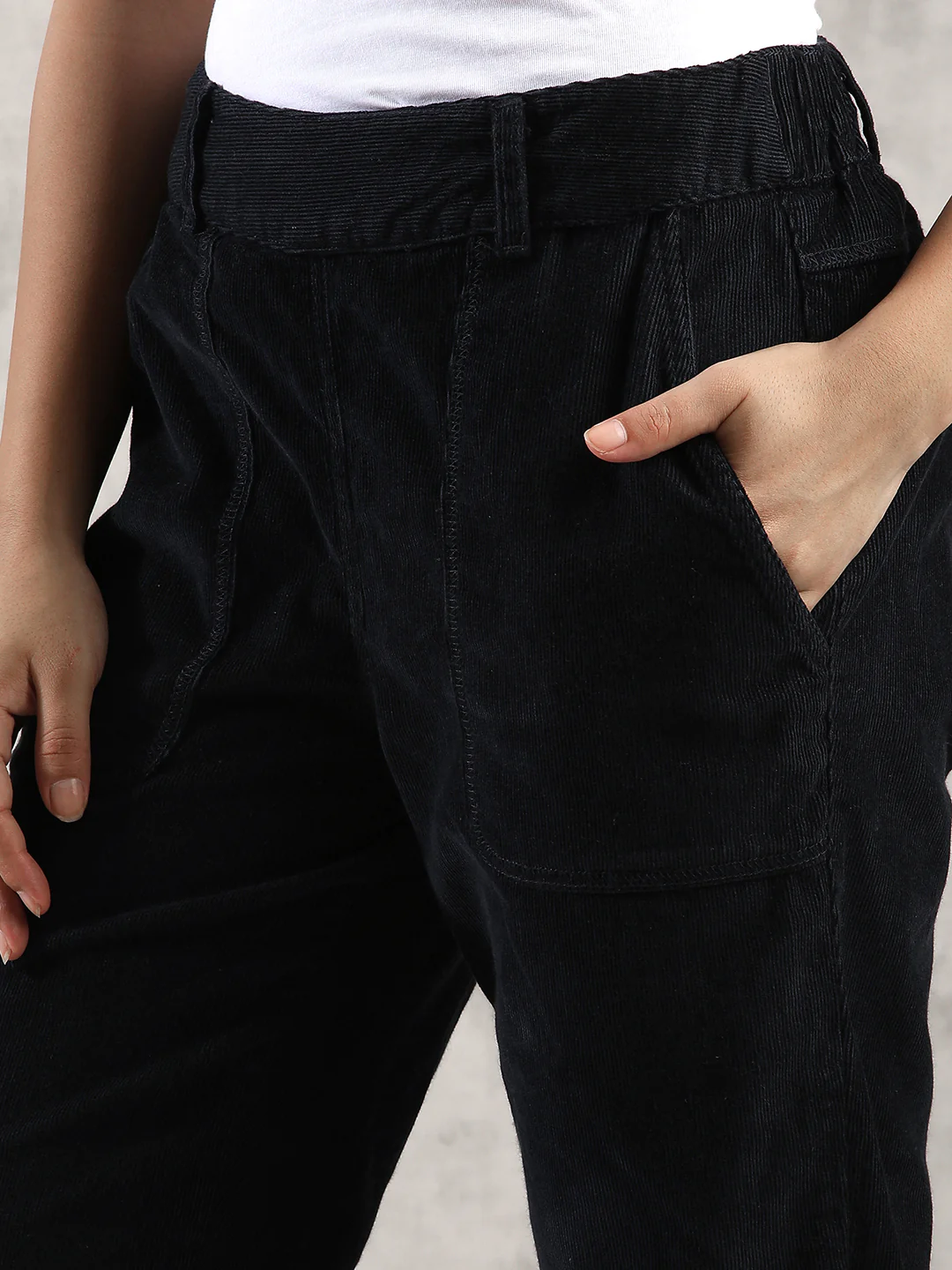 Women Navy Regular Fit Pant - Image 6