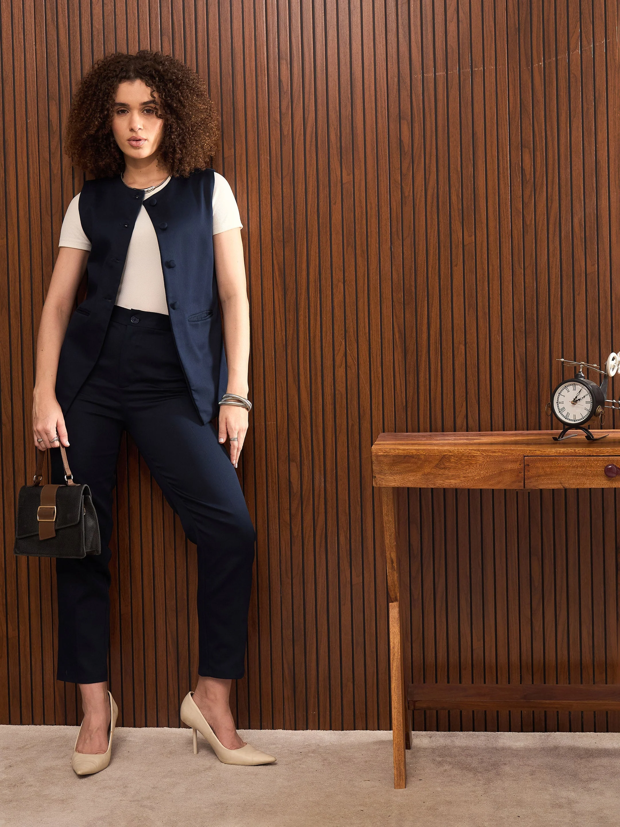 Women Navy Sleeveless Bone Pocket Longline Top - Image 2