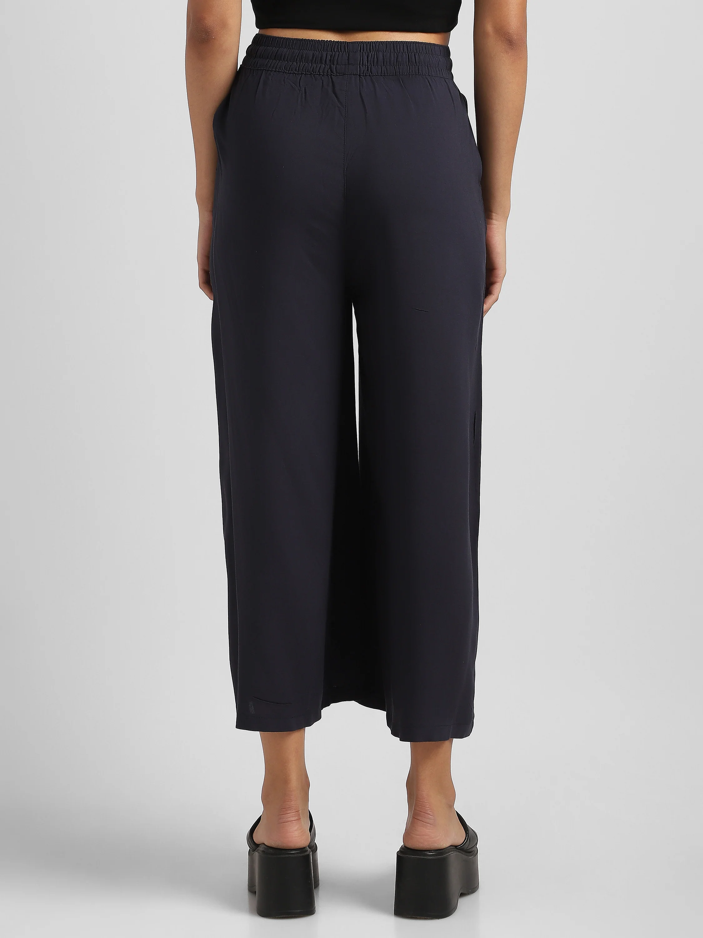 Women Navy  Flowy Wide-Leg Pants with Drawstring - Image 4