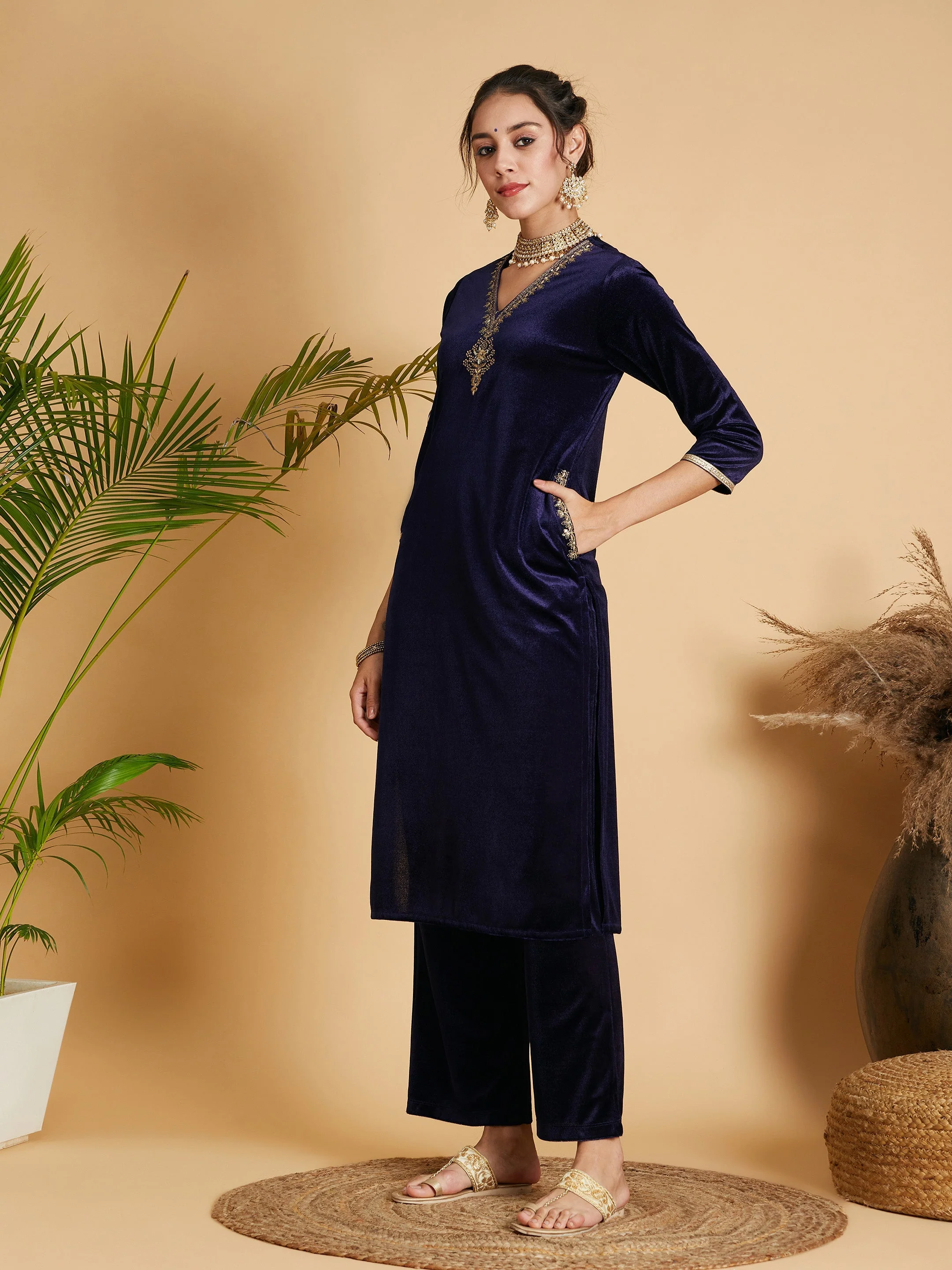 Women Navy Velvet Embroidered Pocket Straight Kurta - Image 3