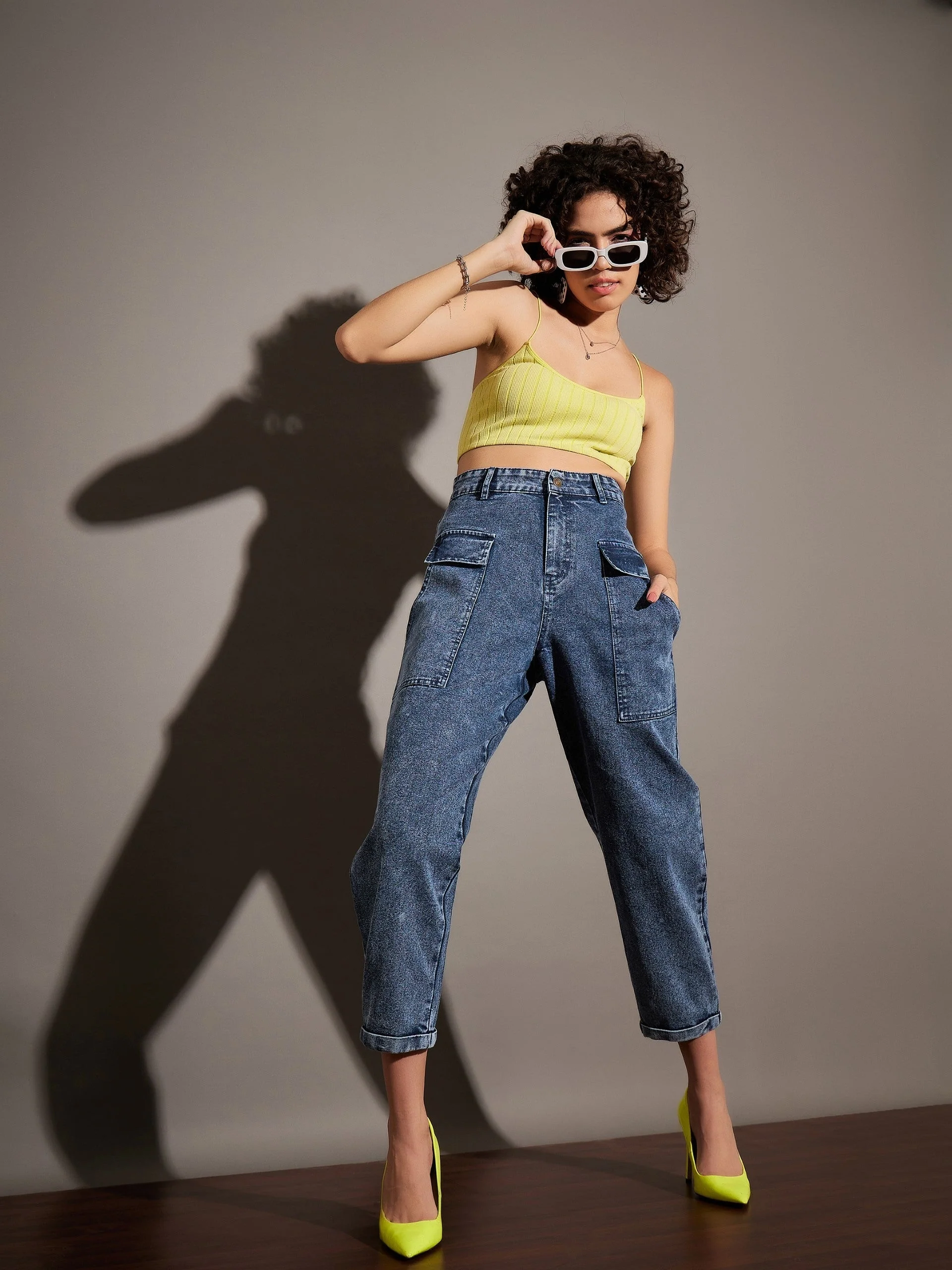 Women Navy Washed Balloon Fit Jeans - Image 2