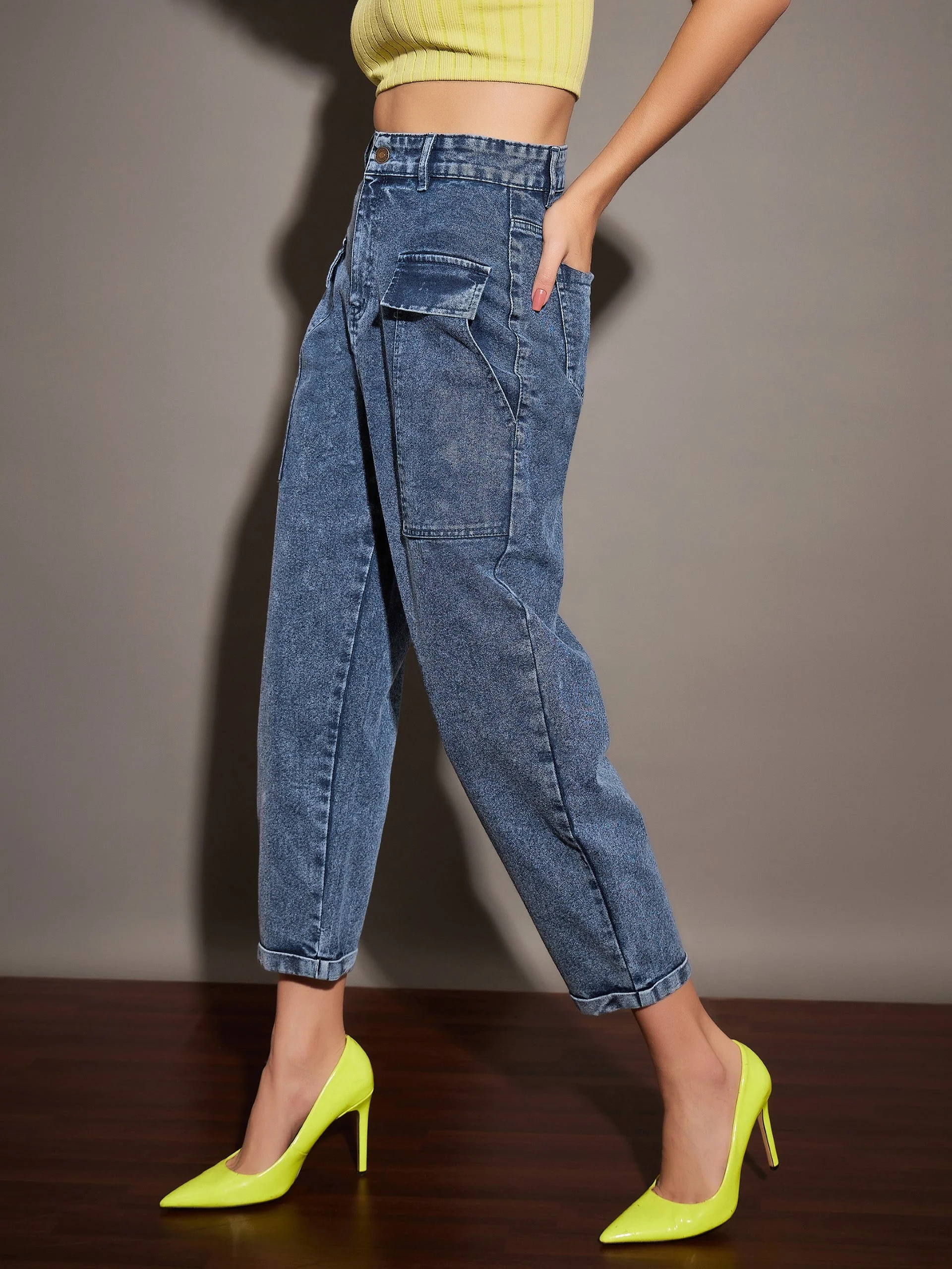 Women Navy Washed Balloon Fit Jeans - Image 3