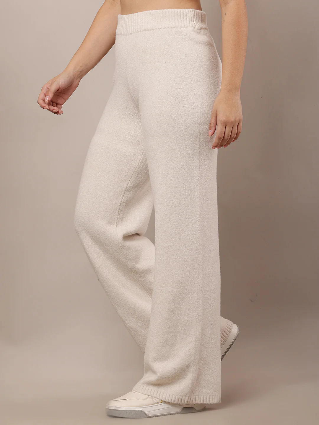 Women Off-White Elasticated Waist Polyester Trousers - Image 2