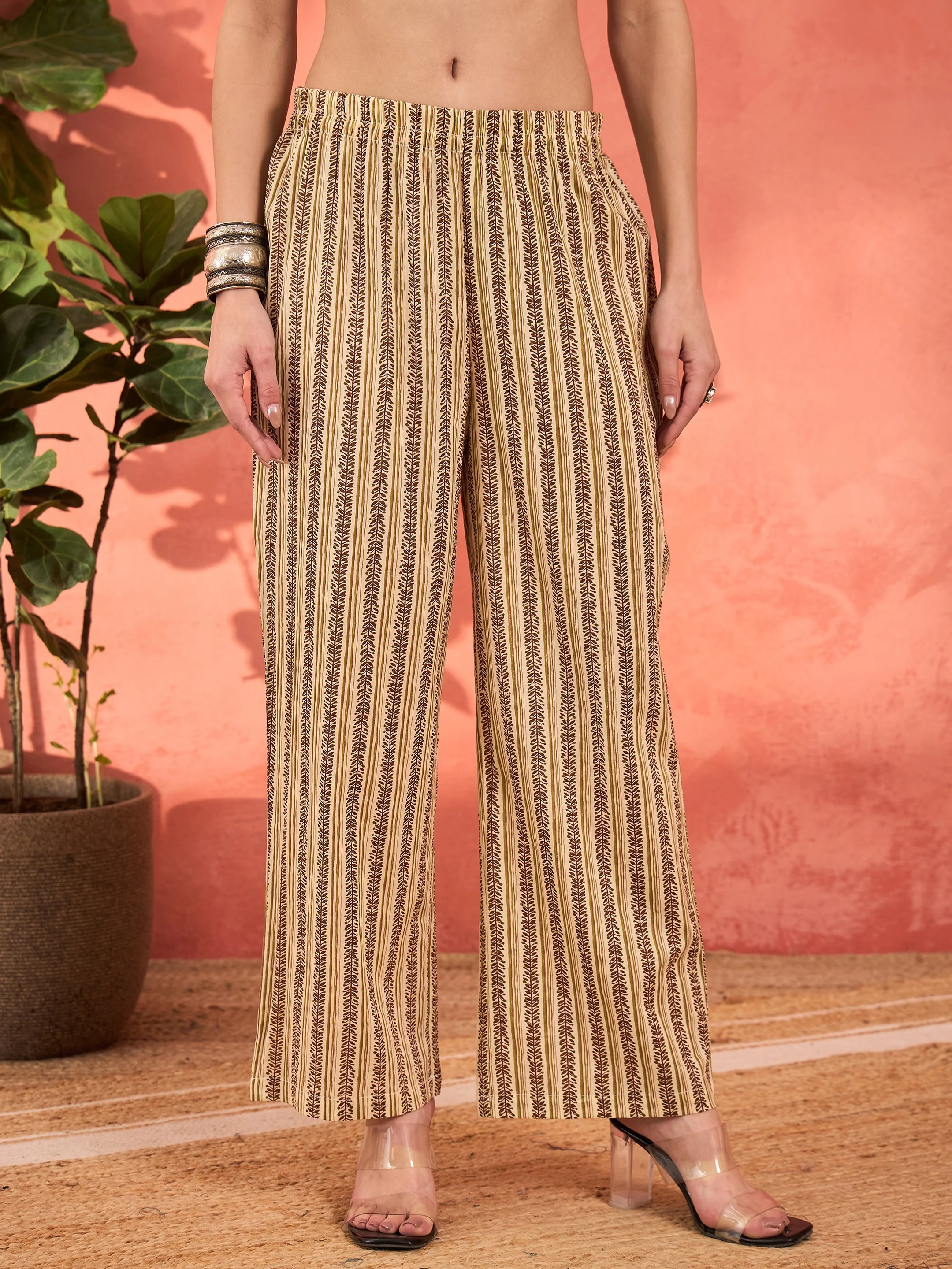 Women Off White & Green Floral Kurta With Pencil Pants & Dupatta - Image 5