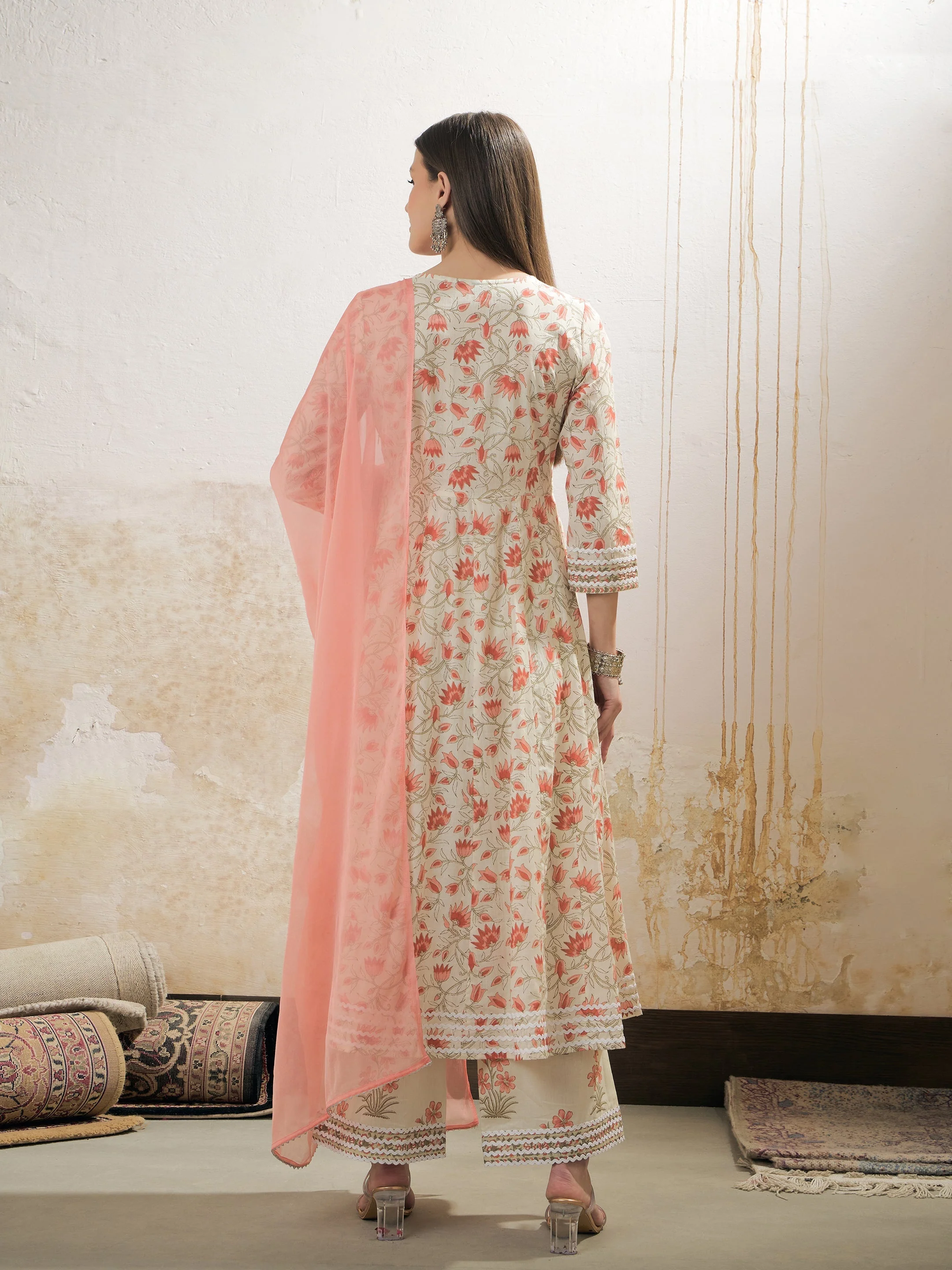 Women Off White & Red Floral Anarkali Kurta With Pencil Pants & Dupatta - Image 5
