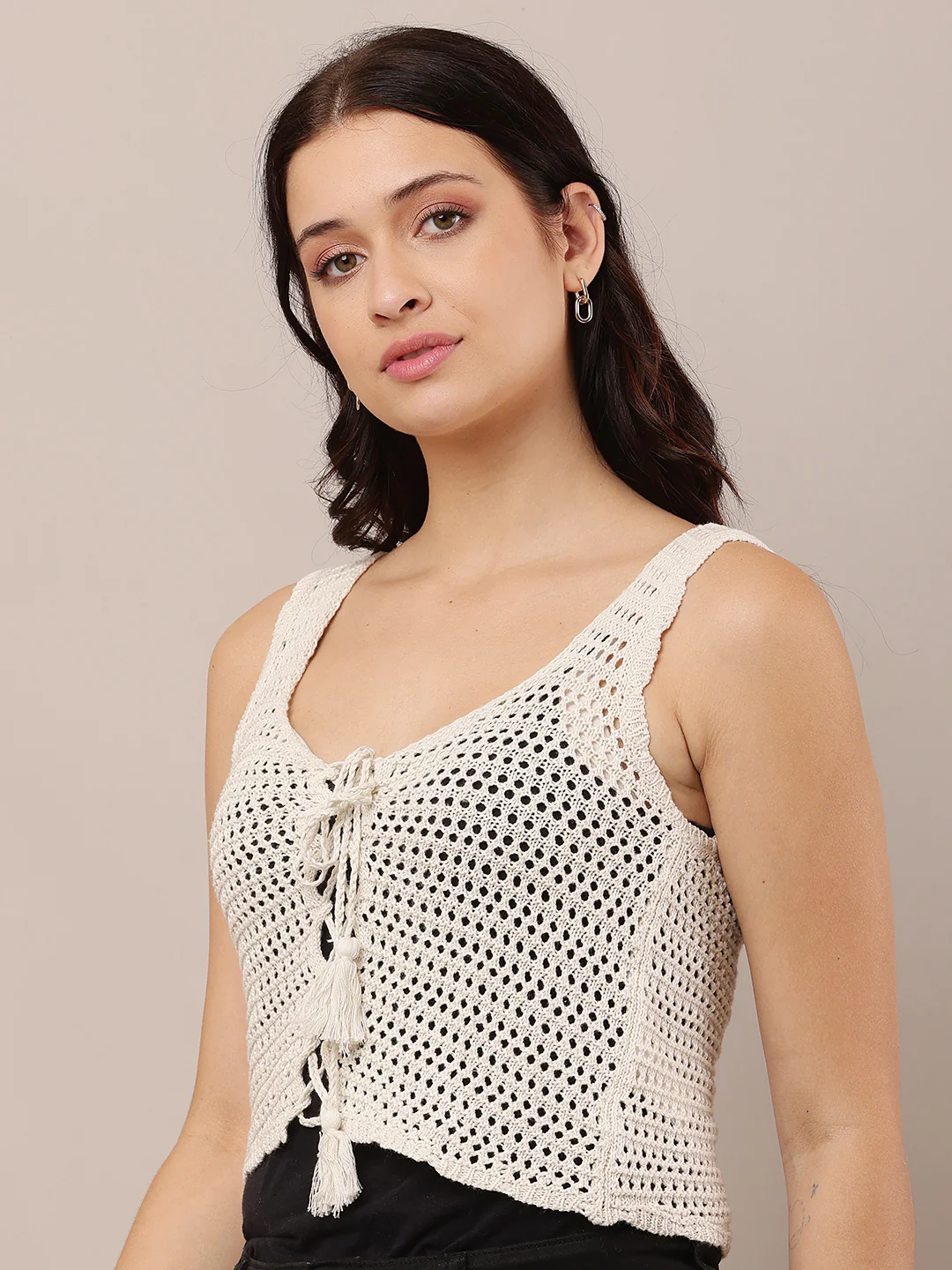 Women Off-White Sleeveless Crochet Knit Vest - Image 2