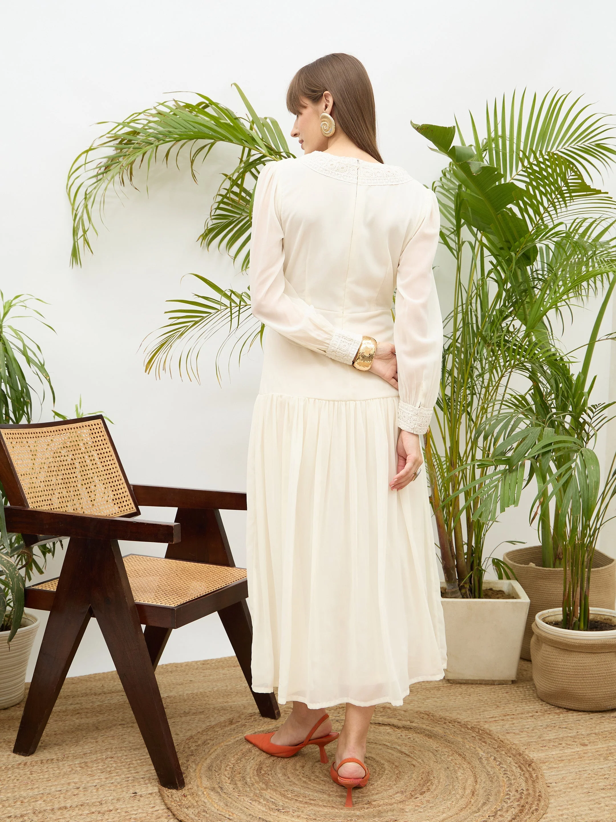 Women Off-White V-Neck Lace Detail Maxi Dress - Image 5