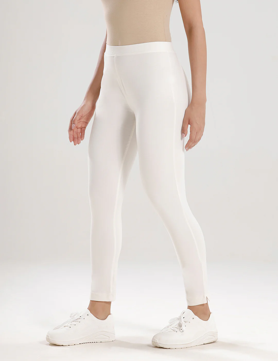Women Off White Casual Pants - Image 2