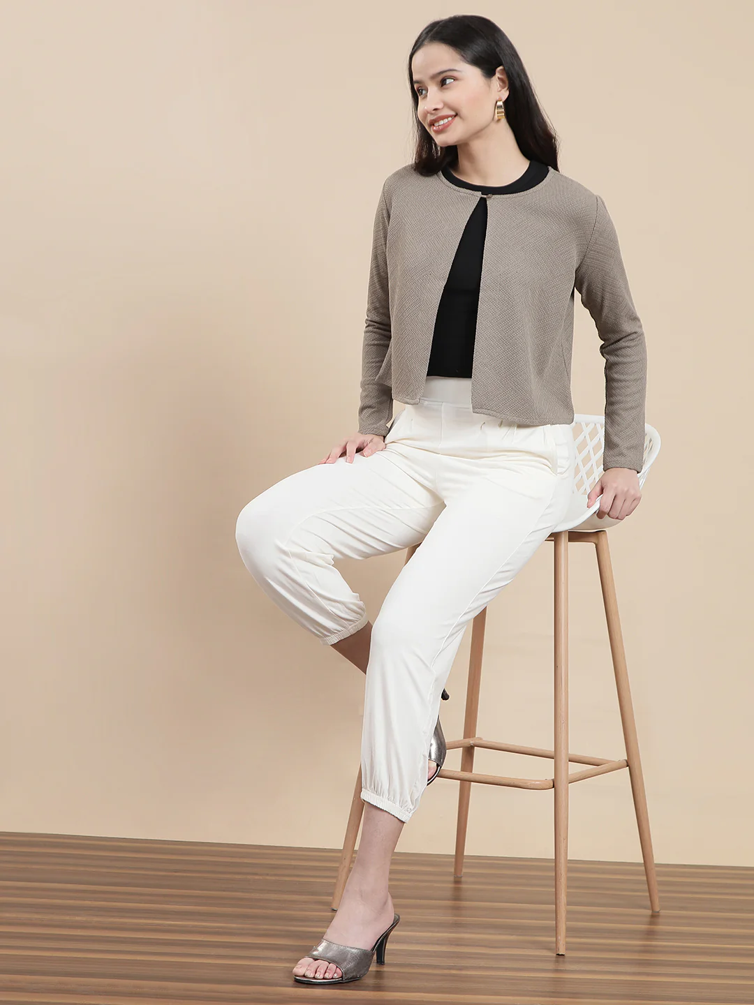 Women Olive Casual Top - Image 5