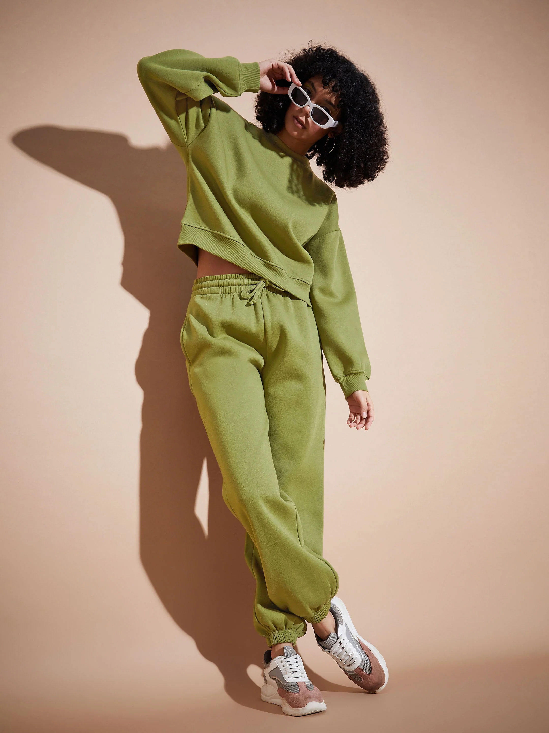 Women Olive Fleece Oversized Sweatshirt With Joggers - Image 5