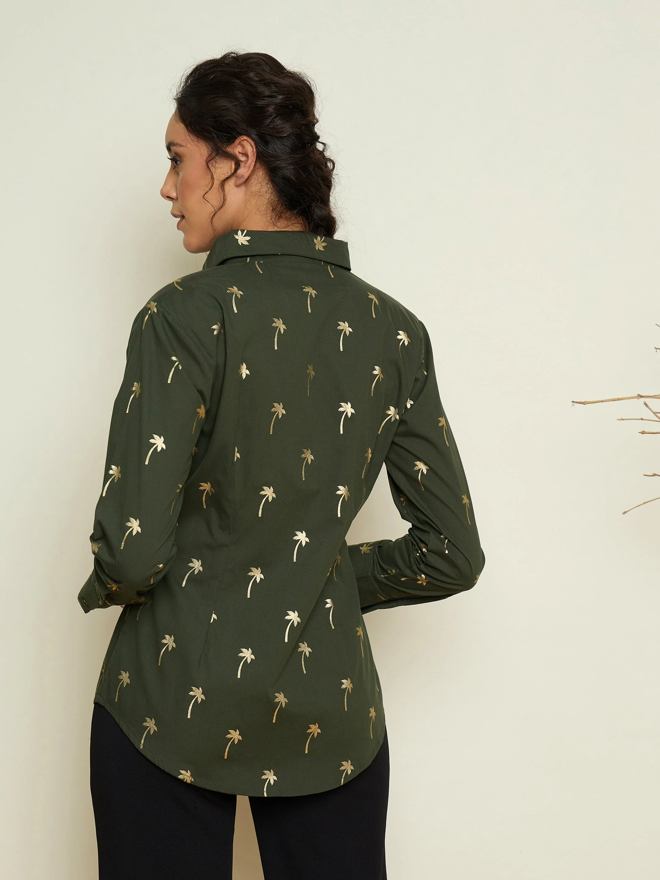 Women Olive Foil Printed Shoulder Padded Slim Fit Poplin Shirt - Image 2
