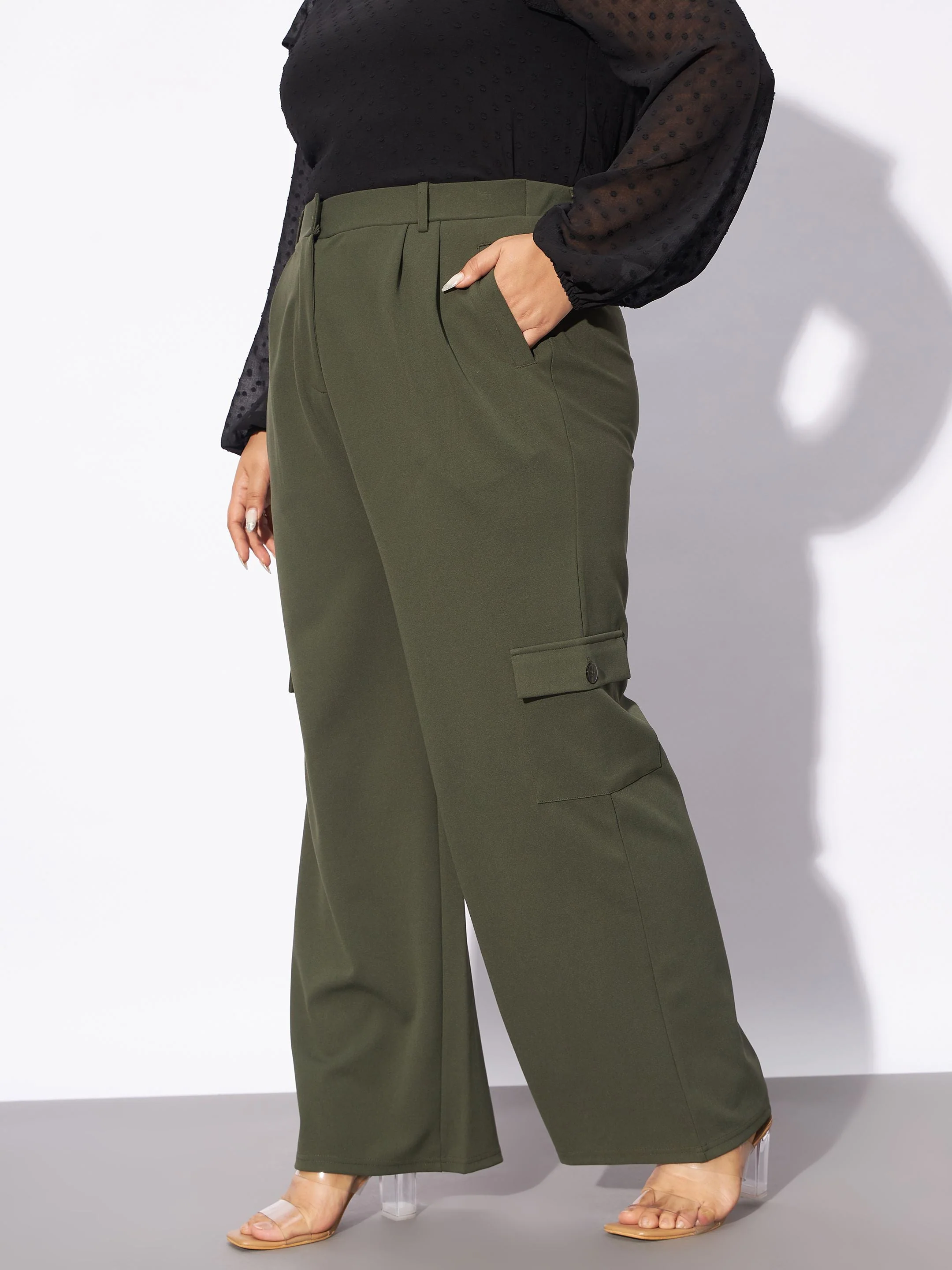 Women Olive Multi Pockets Cargo Pants - Image 3