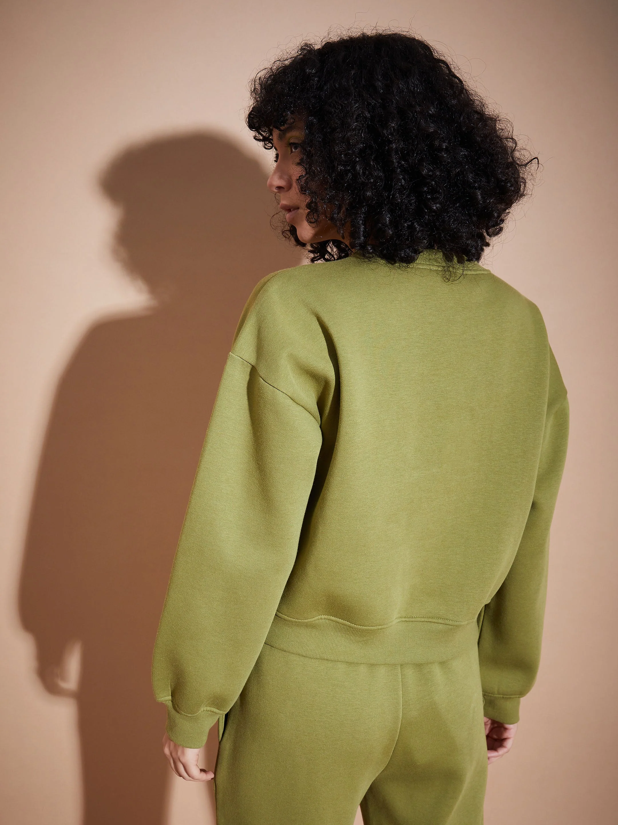 Women Olive Premium Fleece Oversized Sweatshirt - Image 5