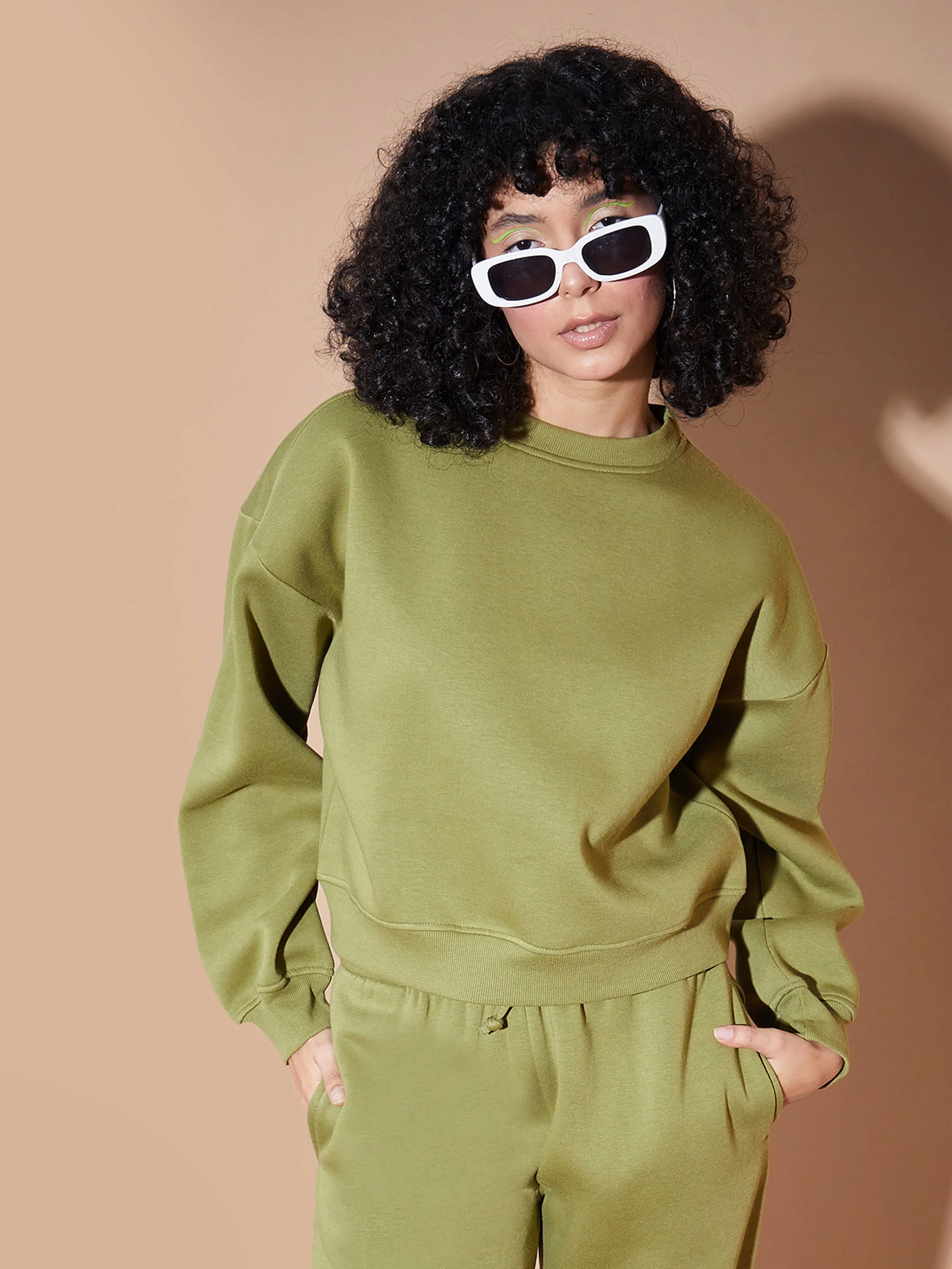 Women Olive Premium Fleece Oversized Sweatshirt - Image 6
