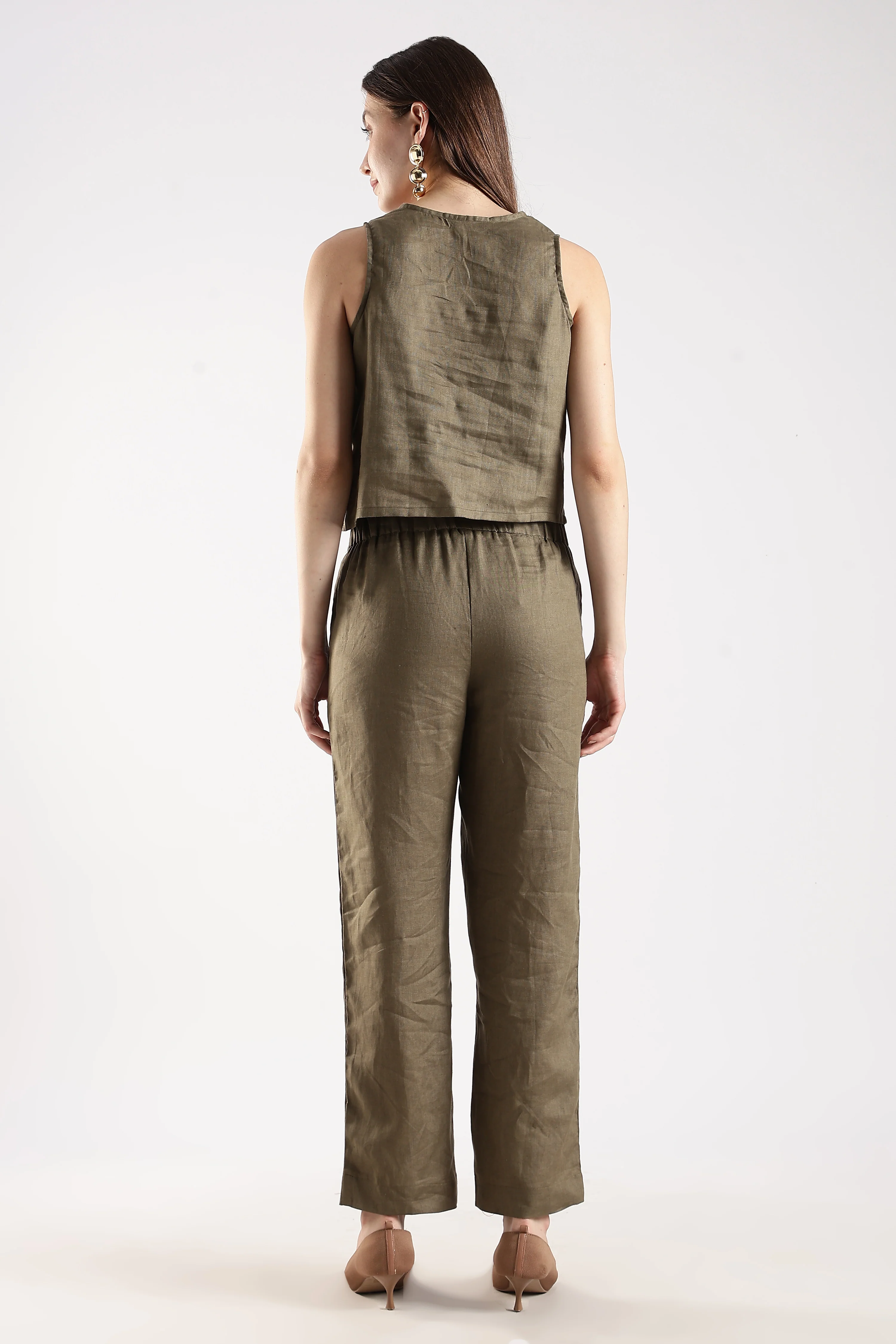 Women Olive Pure Linen Sleeveless Top With Front Tie-Ups - Image 4
