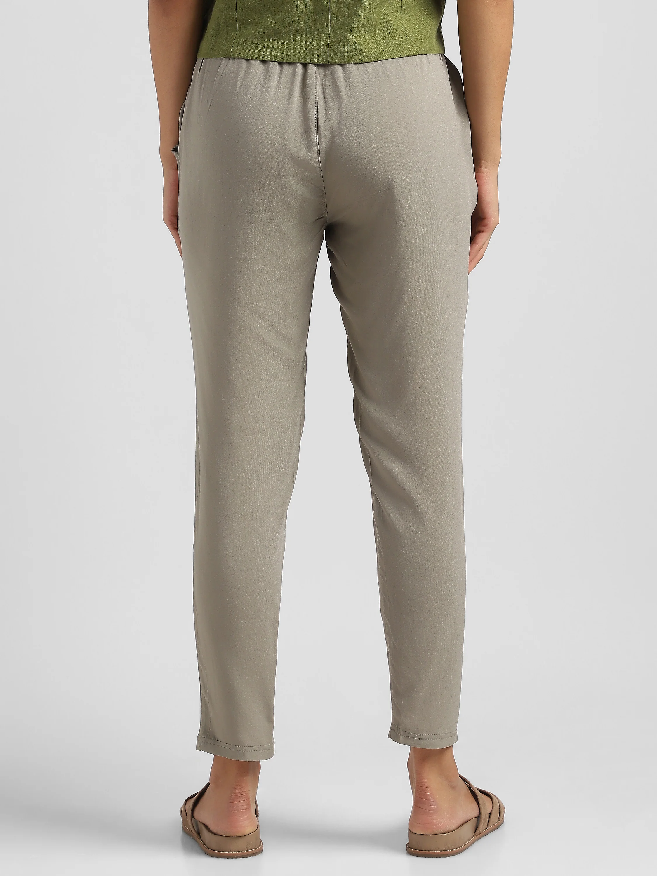Women Olive Straight fit pants - Image 5