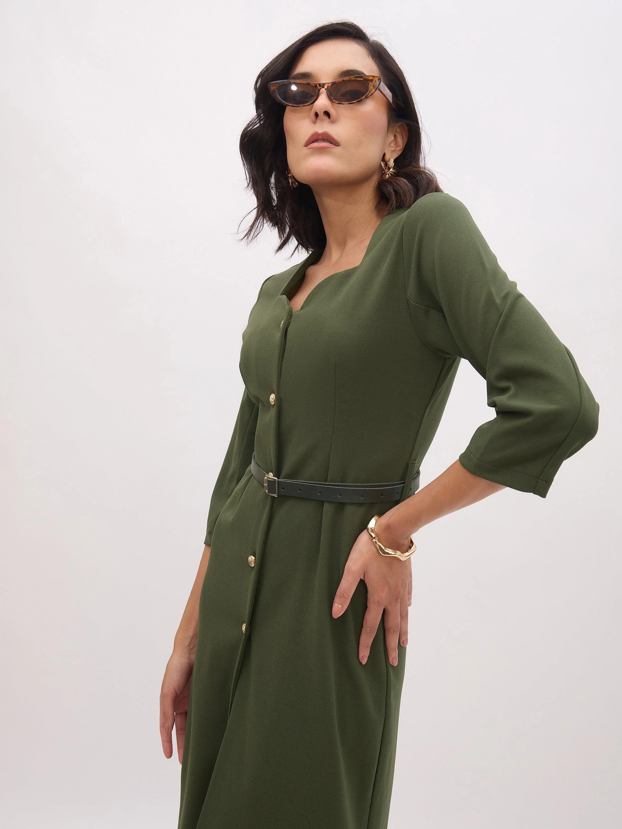 Women Olive Sweetheart Neck Midi Dress With PU Belt - Image 2