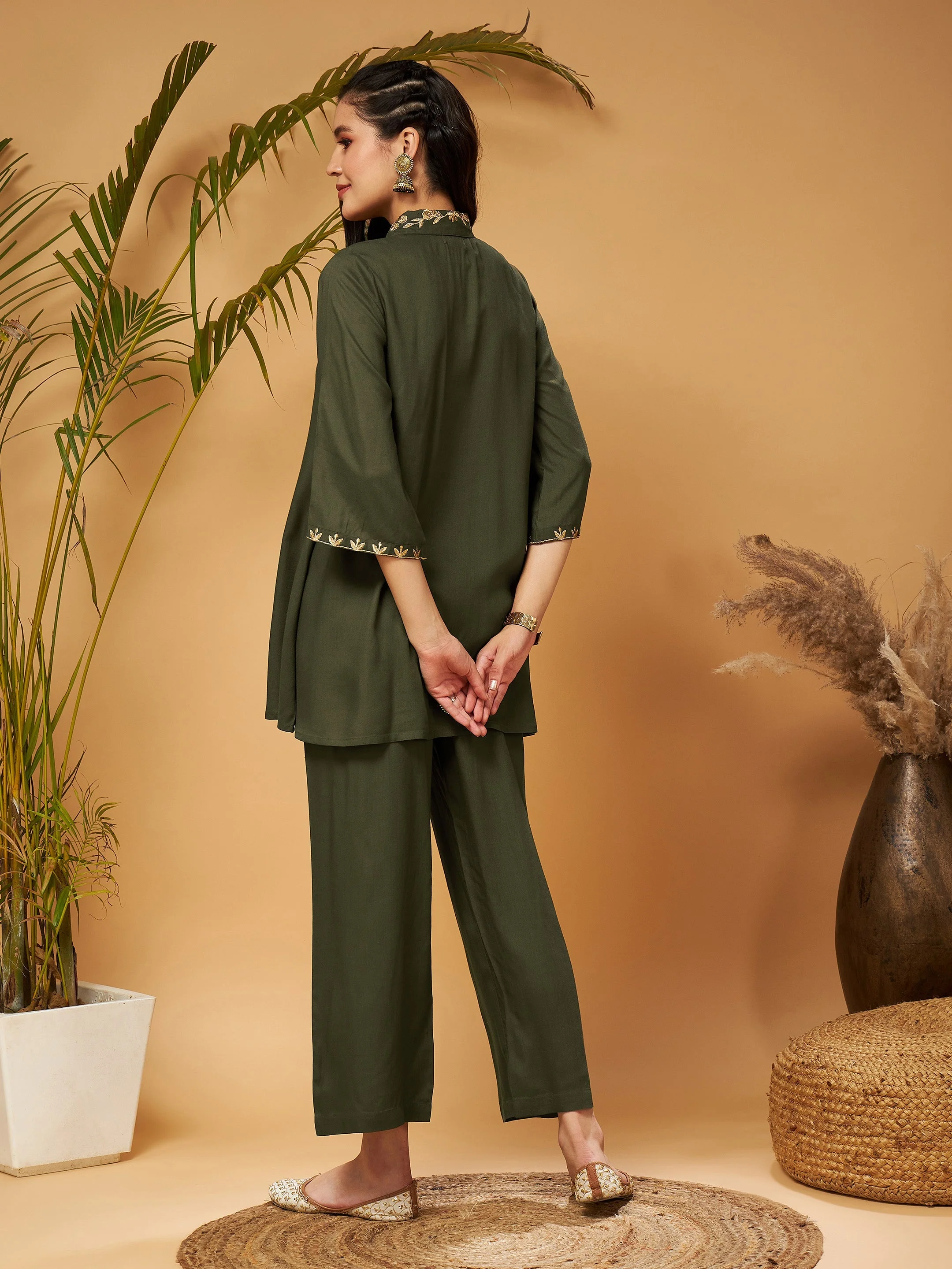 Women Olive Zari Embroidered Shirt Collar Top With Palazzos - Image 6