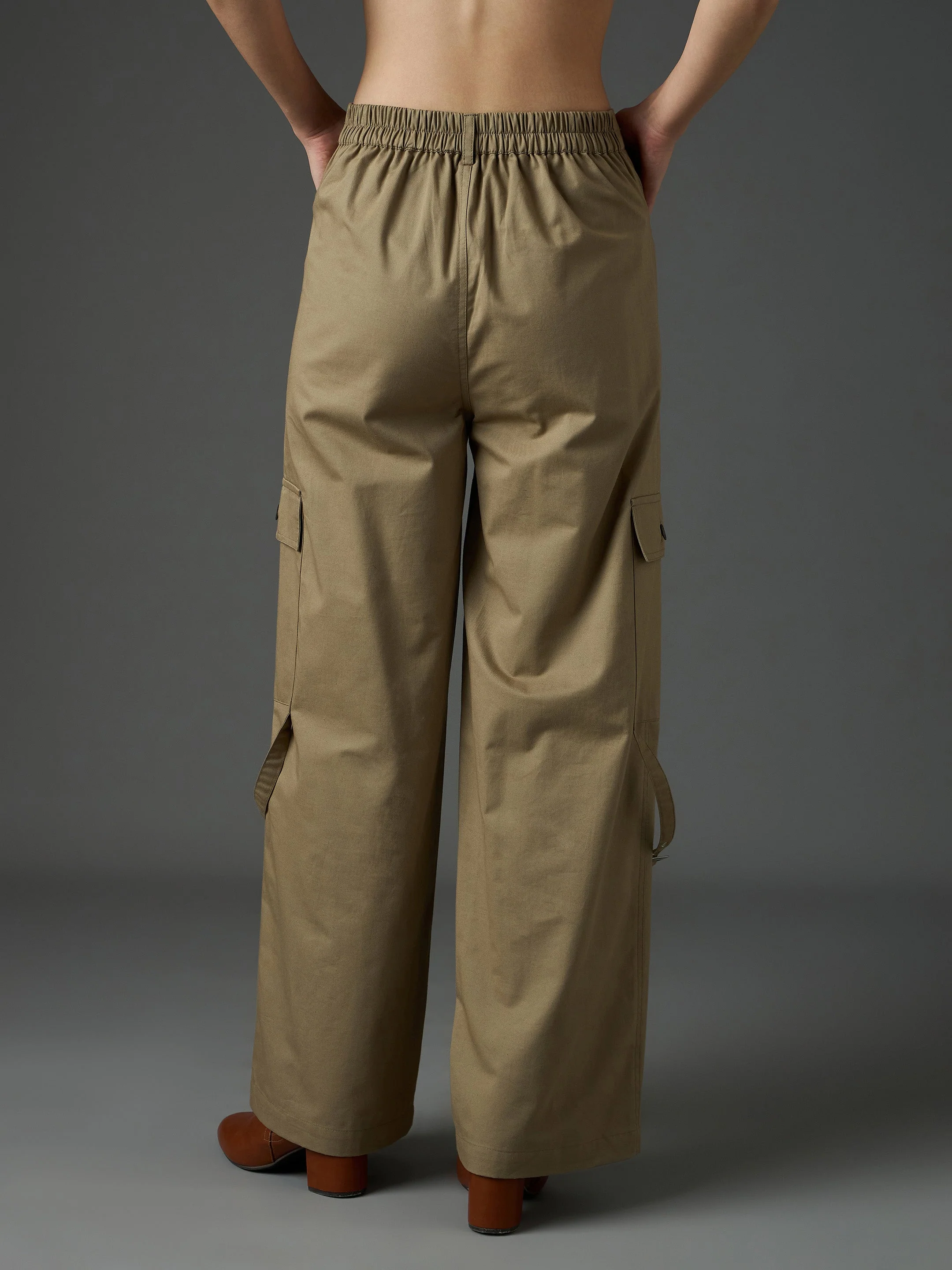 Women Pastel Olive Twill Pocket Loop Detail Cargo Pants - Image 5