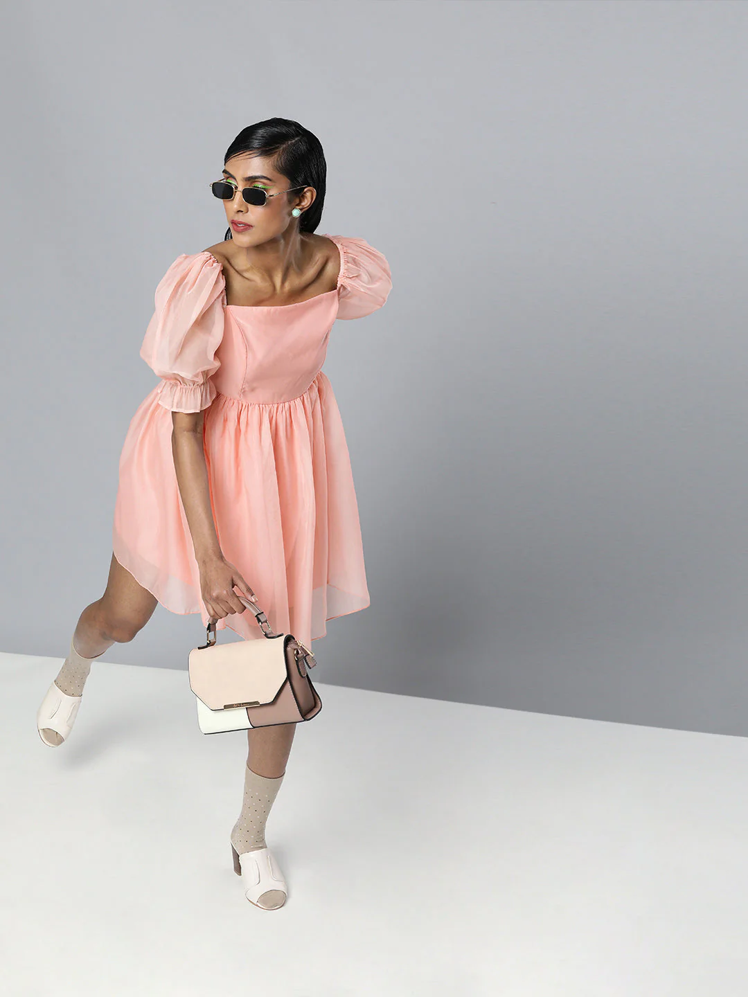 Women Pastel Pink Organza Puff Sleeve Dress - Image 4