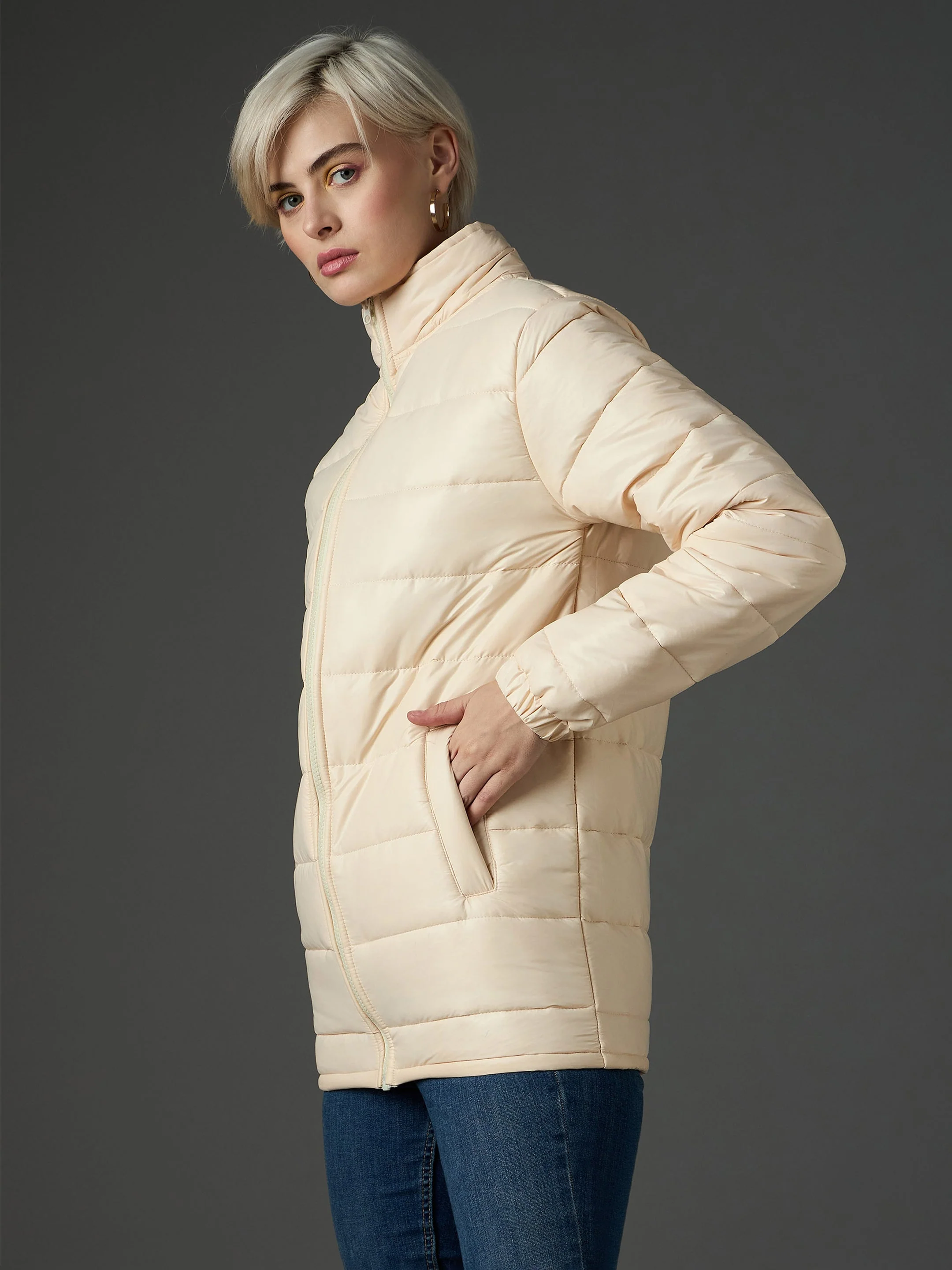 Women Peach High Neck Horizontal Quilt Puffer Jacket - Image 3