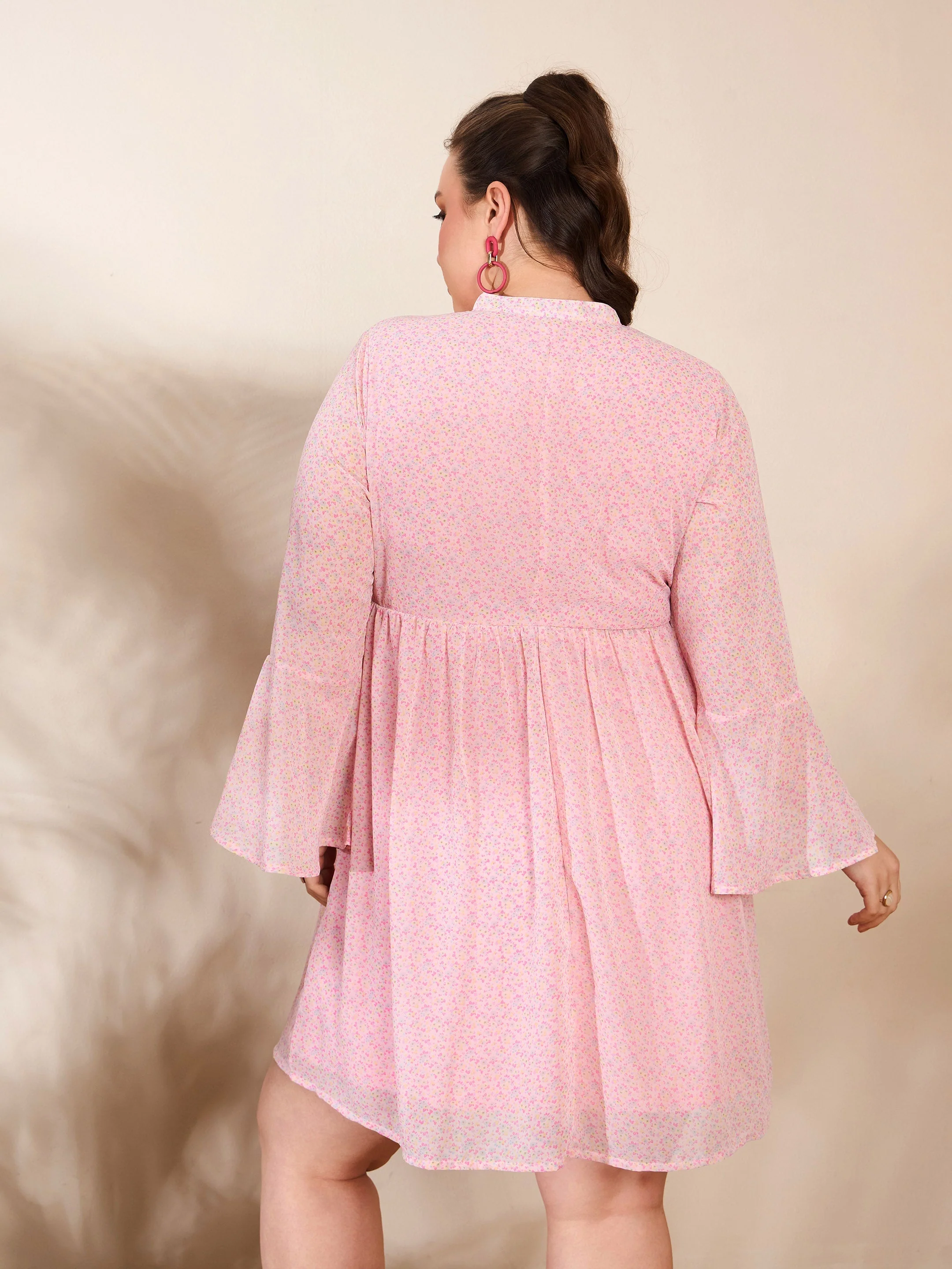 Women Pink Ditsy Floral V Neck Knee Length Dress - Image 5