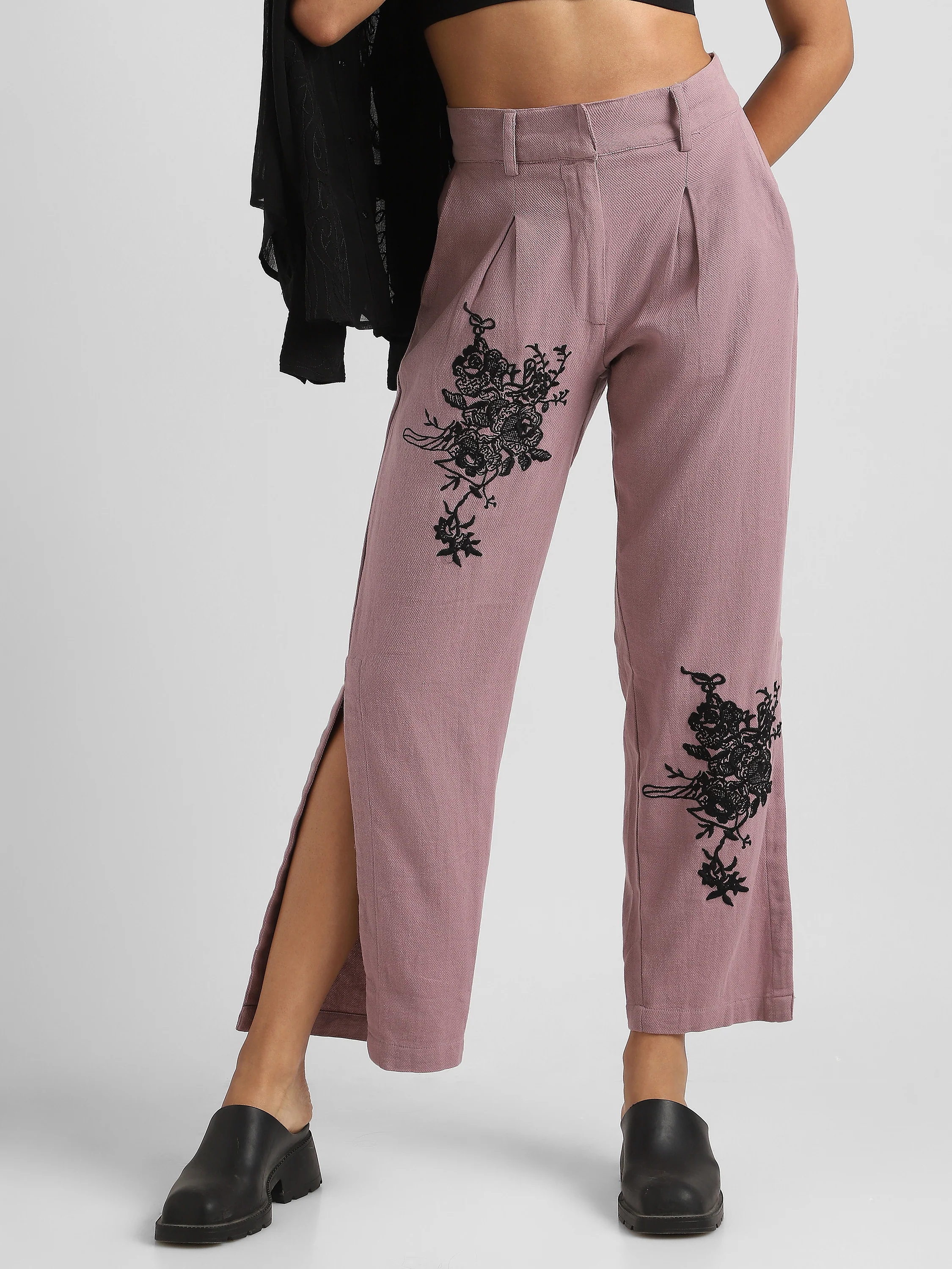 Women Pink Embroidered Pants with Slit - Image 7
