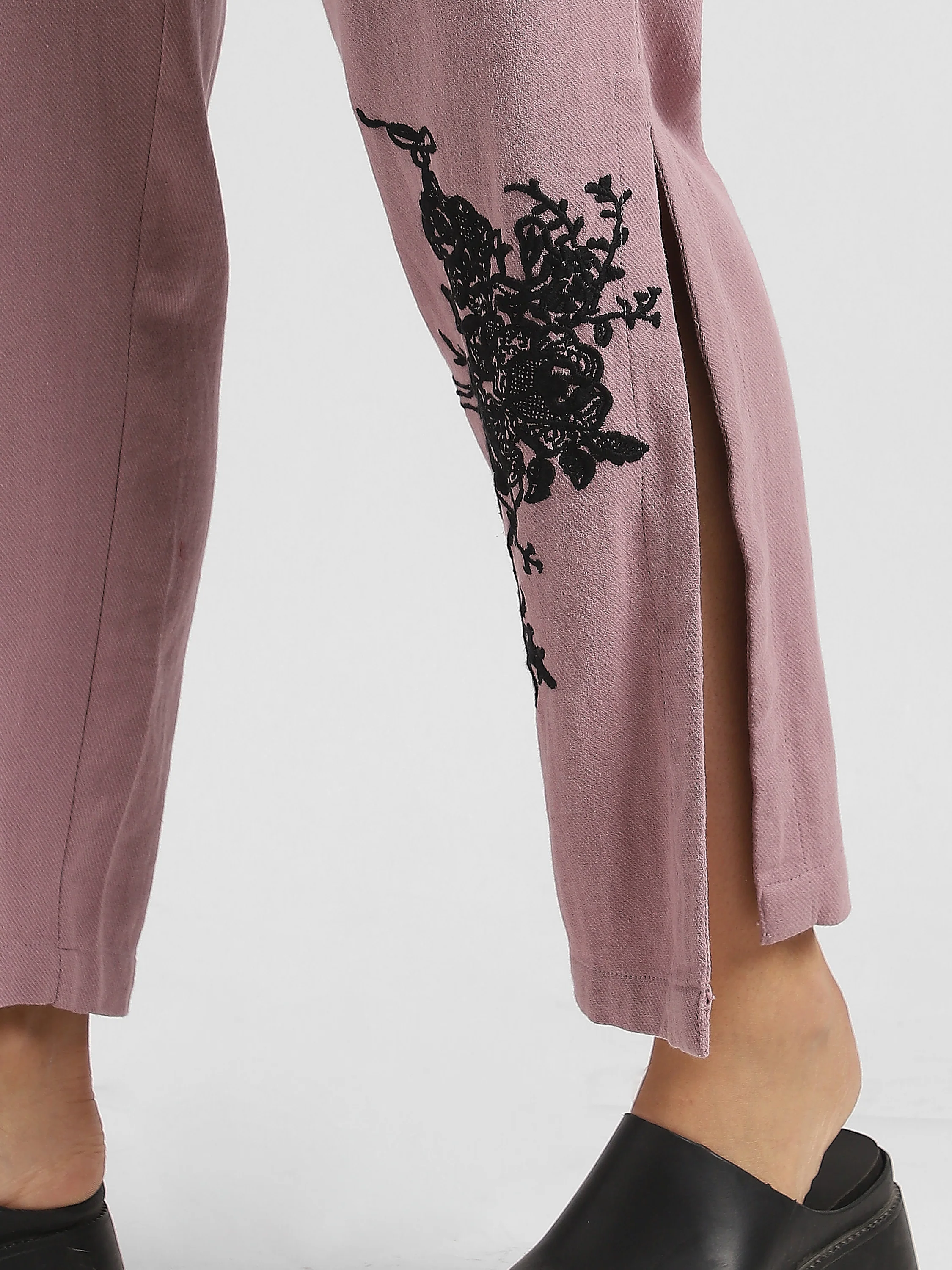 Women Pink Embroidered Pants with Slit - Image 8