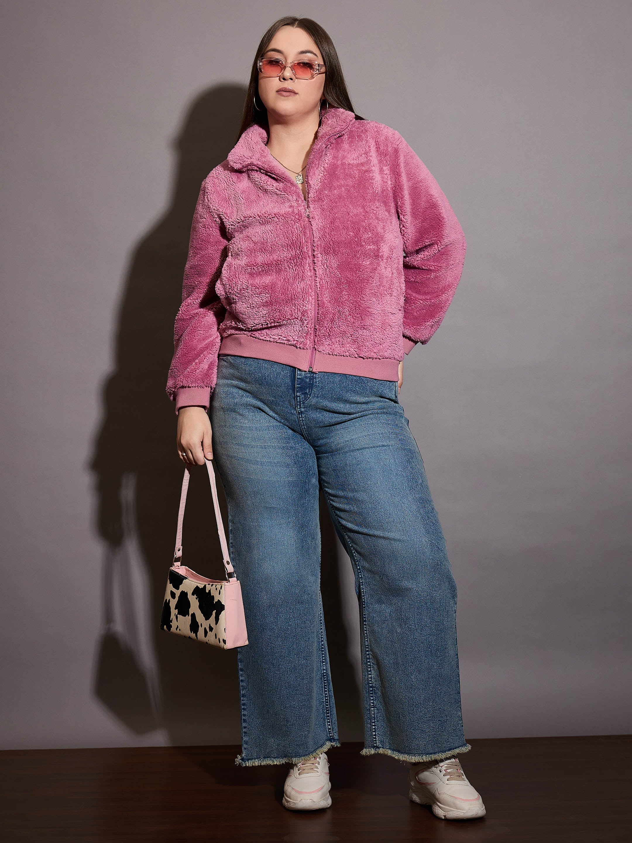 Women Pink Faux Fur Front Zipper Jacket - Image 2