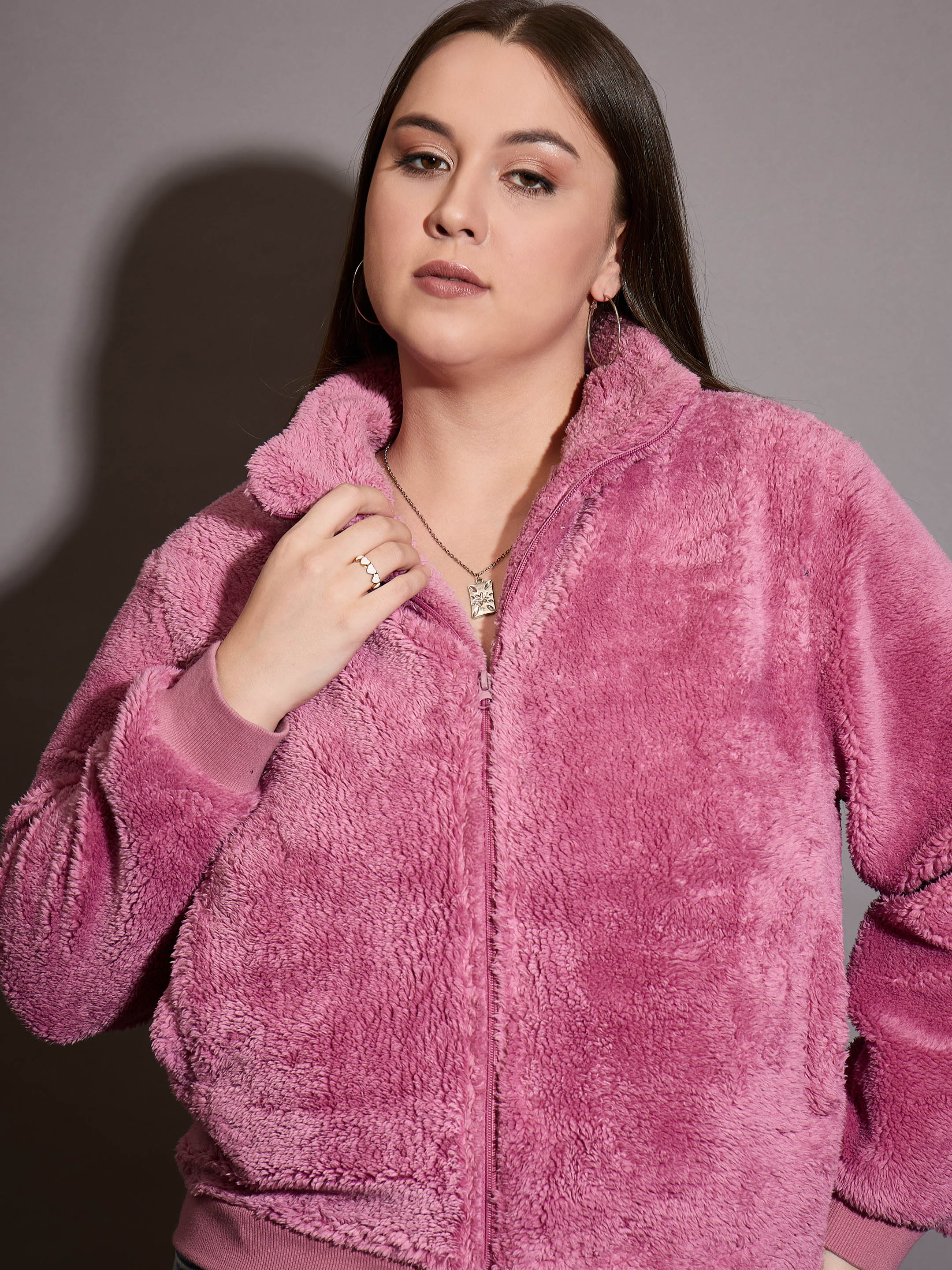 Women Pink Faux Fur Front Zipper Jacket - Image 4