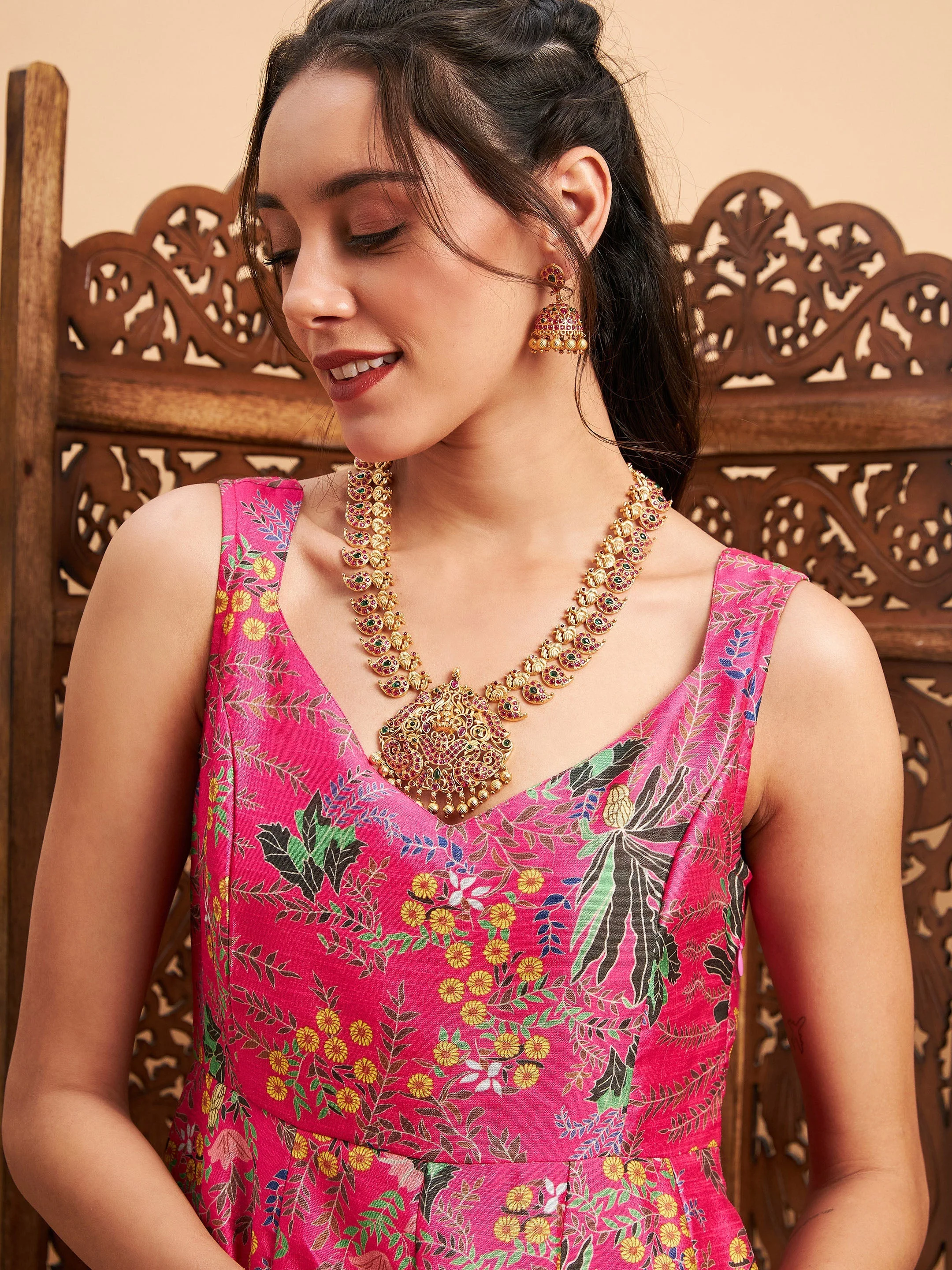 Women Pink Floral Sleeveless Anarkali Maxi Kurta - Image 4