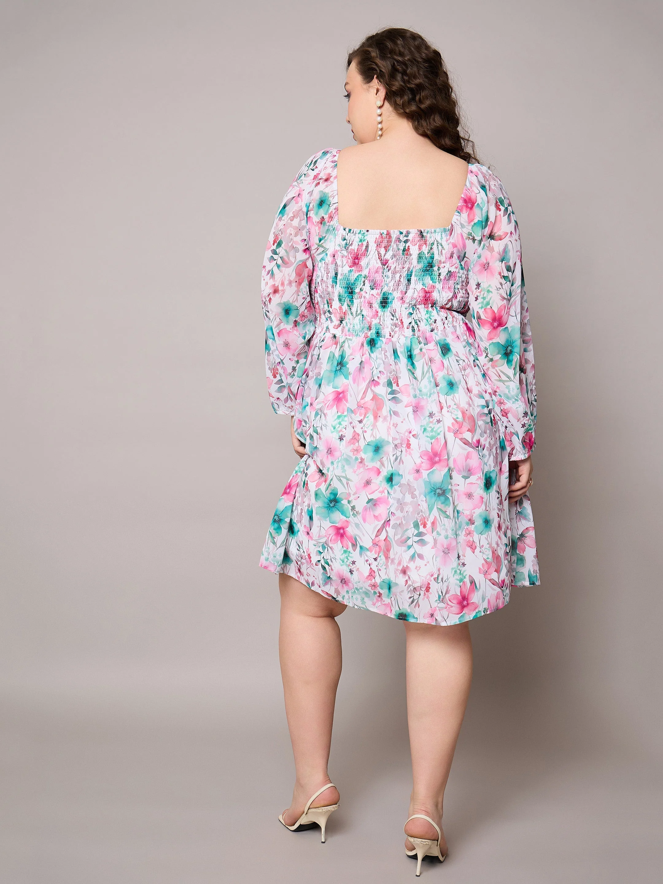 Women Pink Floral Square Neck Short Skater Dress - Image 5