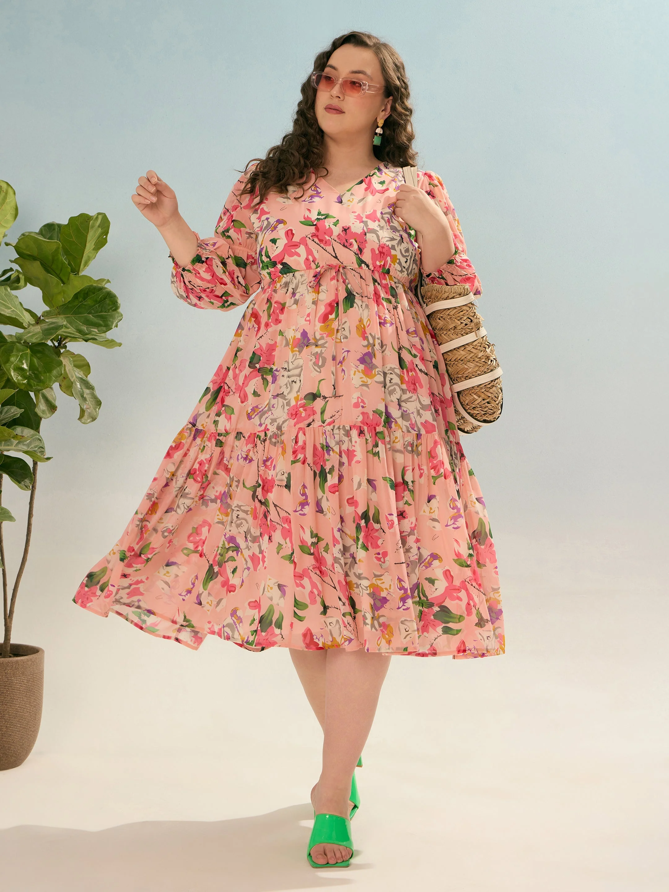 Women Pink Floral Tiered Midi Dress - Image 2