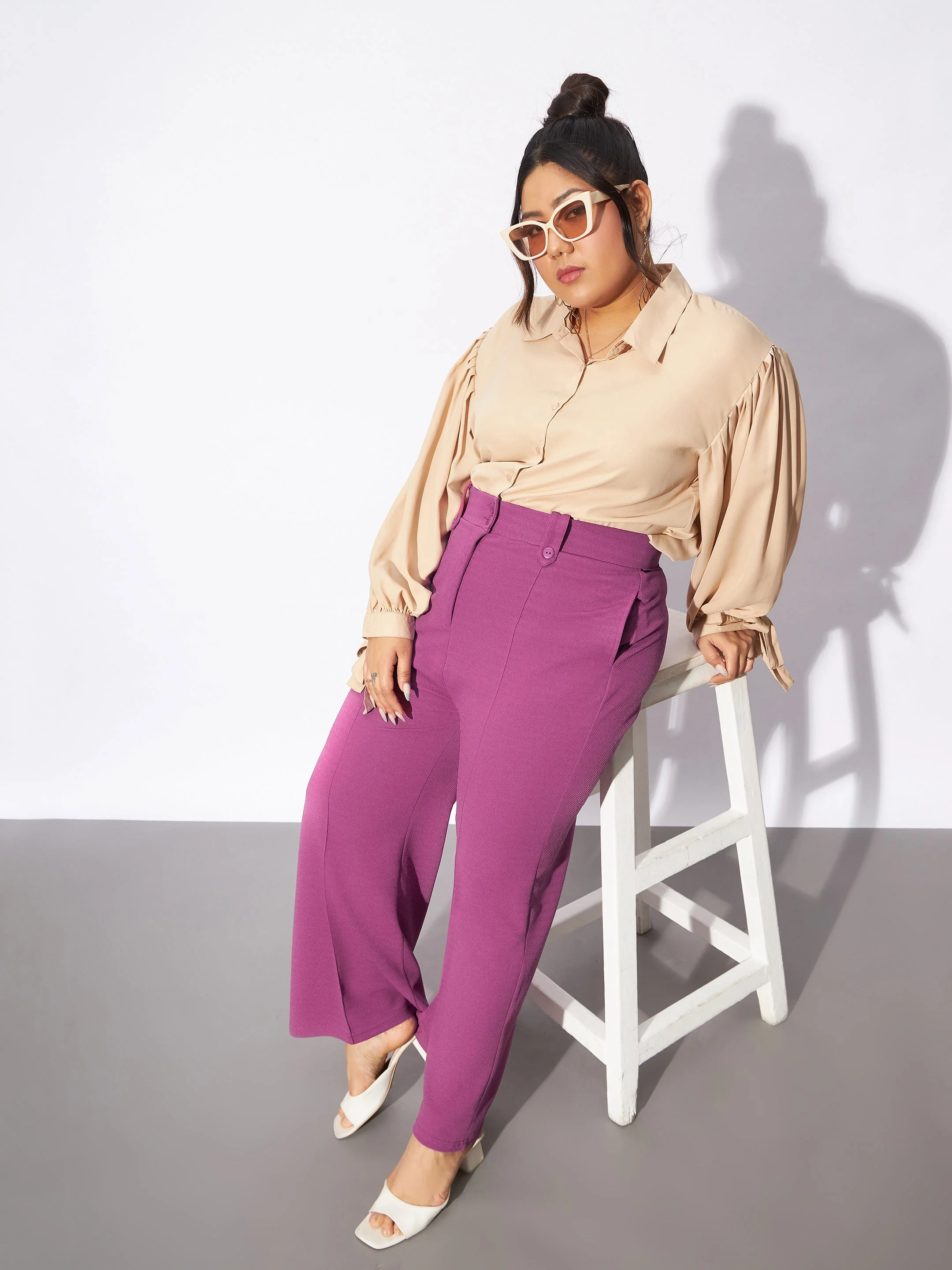 Women Pink Front Loop Detail Bell Bottom Pants - Image 2