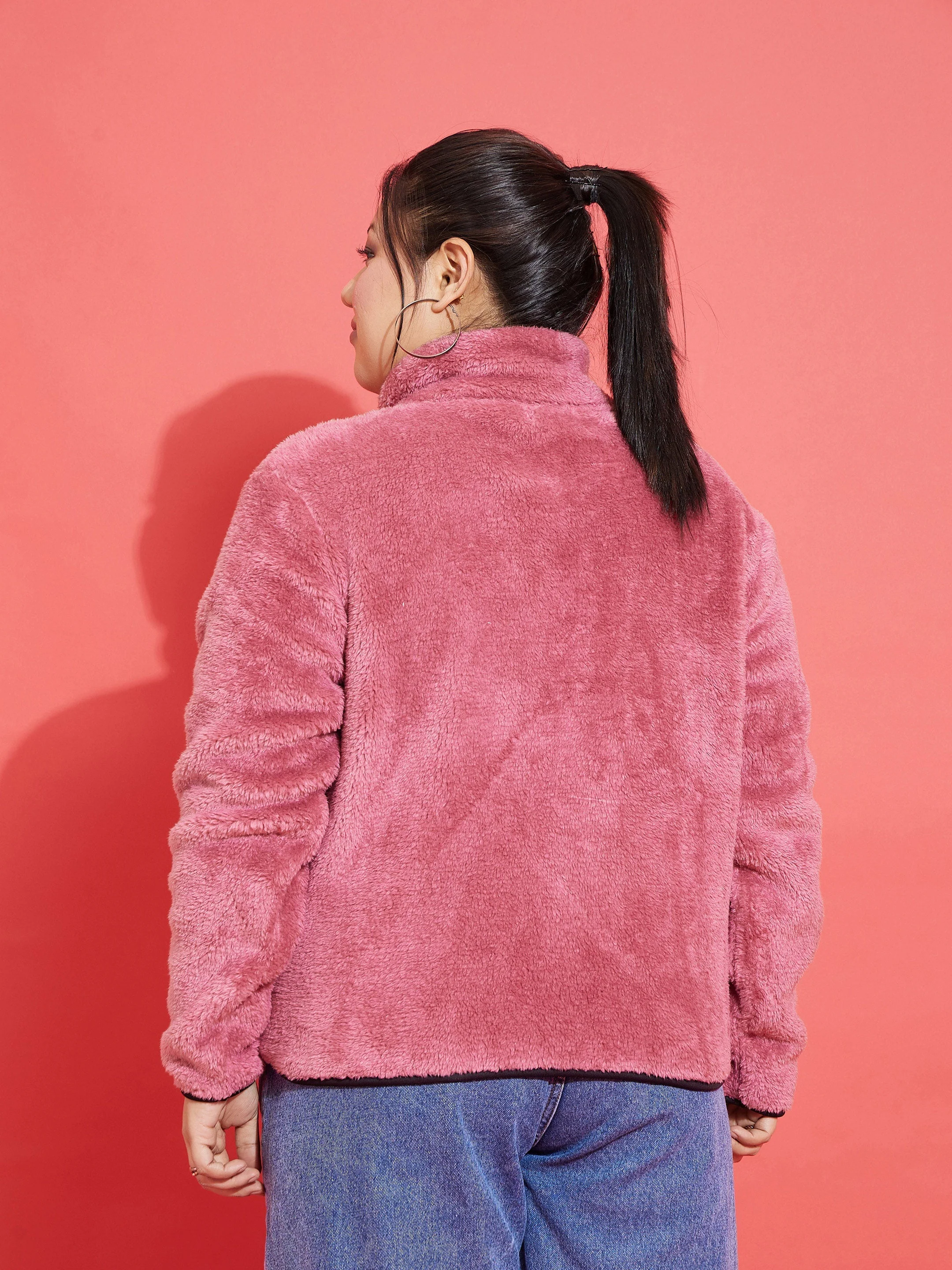 Women Pink Fur Contrast Piping Zipper Jacket - Image 5