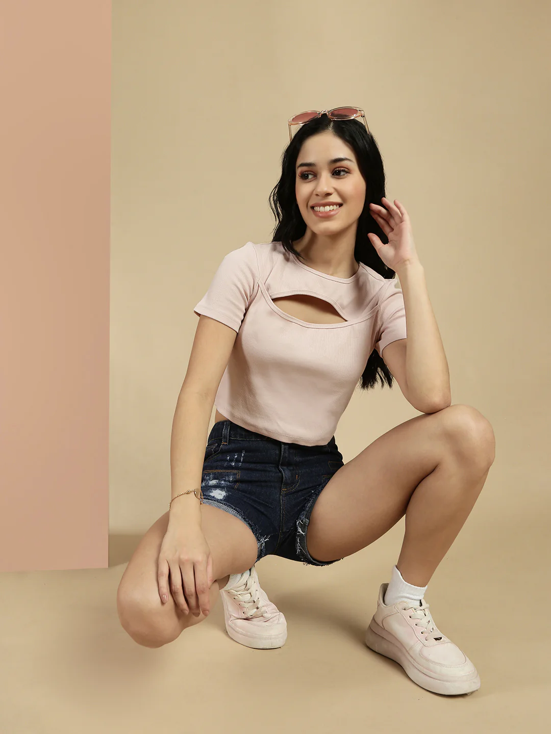 Women Pink Half Sleeve Crop Top - Image 2