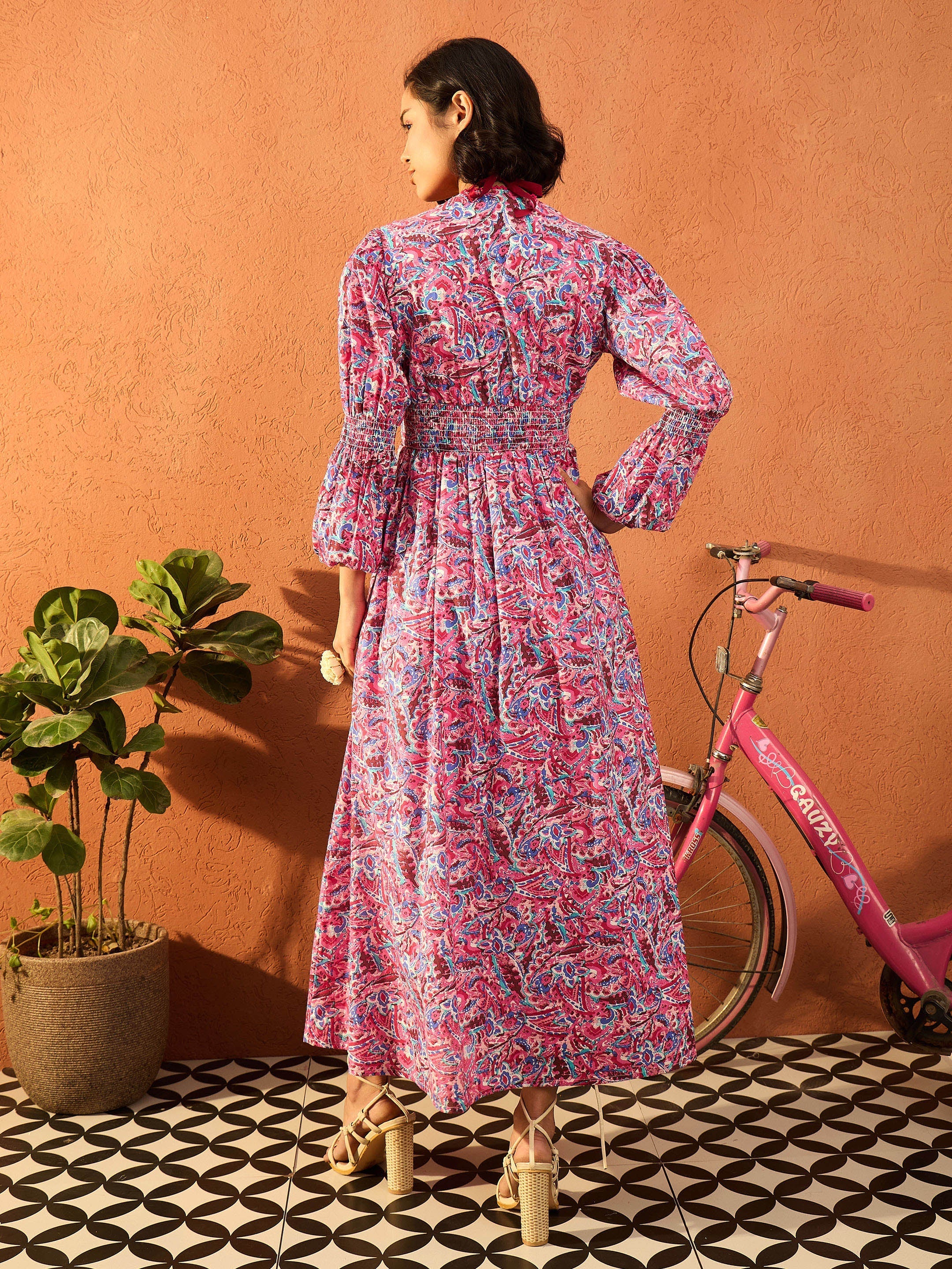 Women Pink Paisley V-Neck Gathered Maxi Dress - Image 2