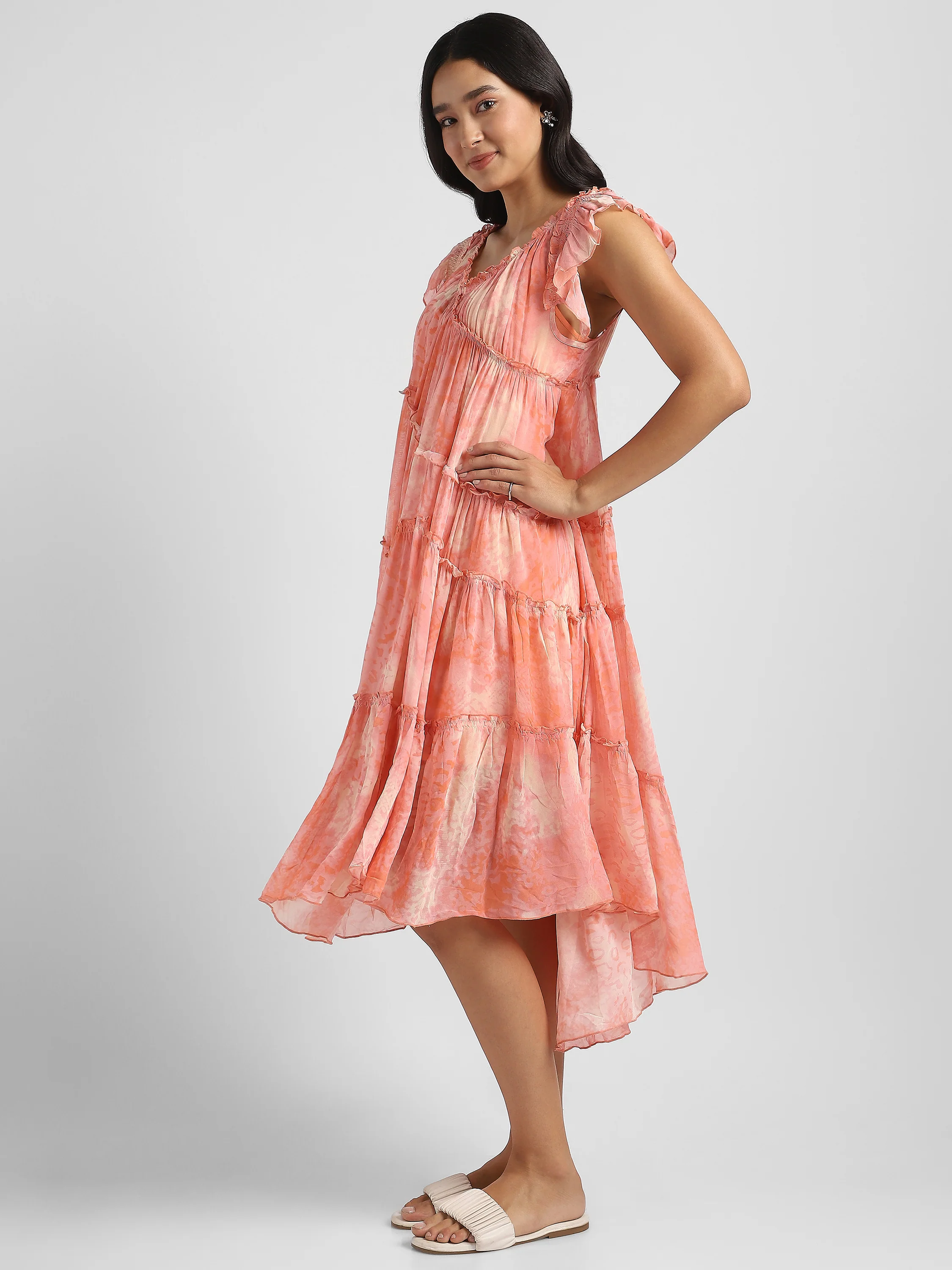 Women Pink Printed high low frilled dress - Image 5