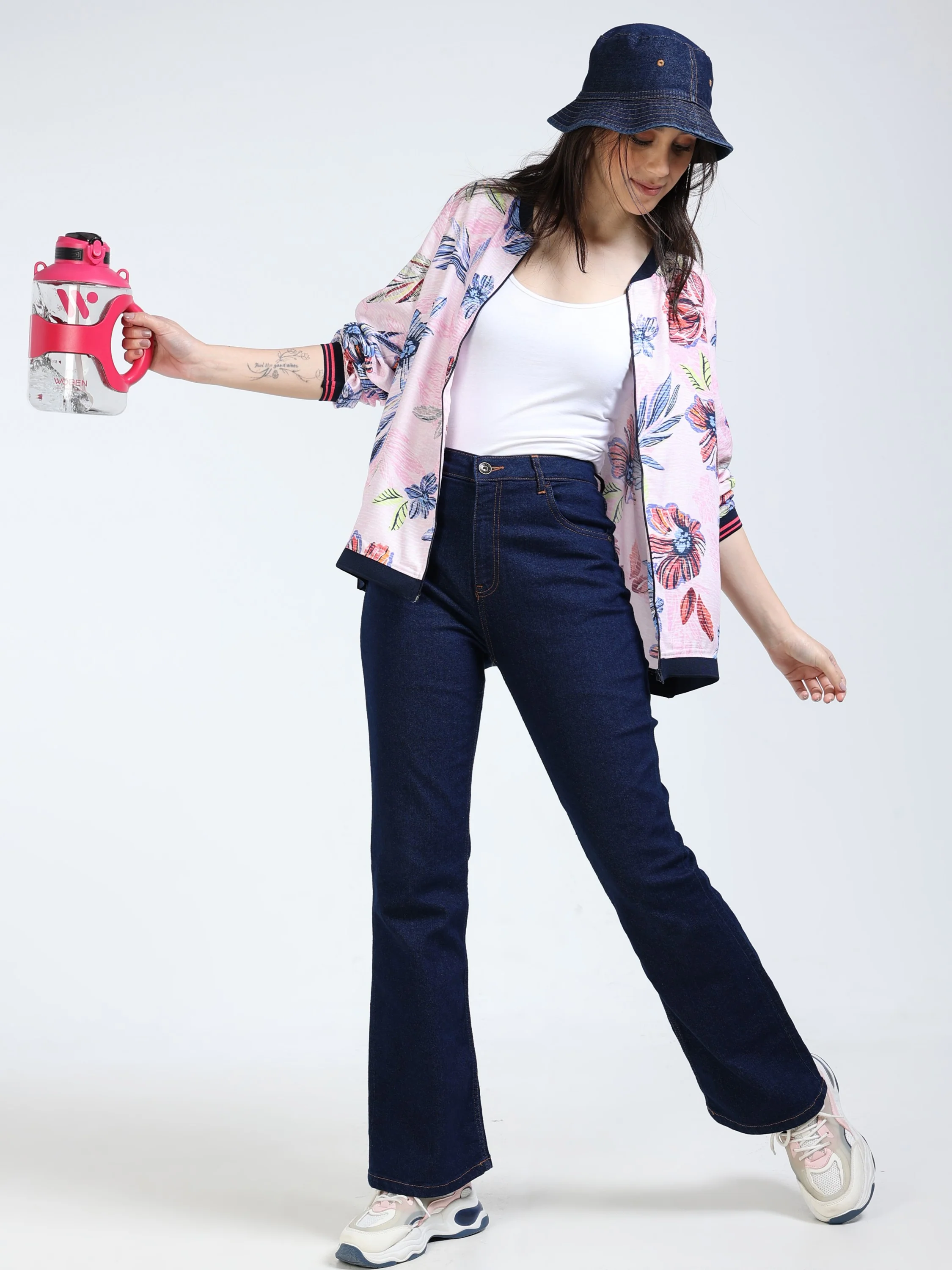 Women Pink Printed Relaxed Jacket - Image 3
