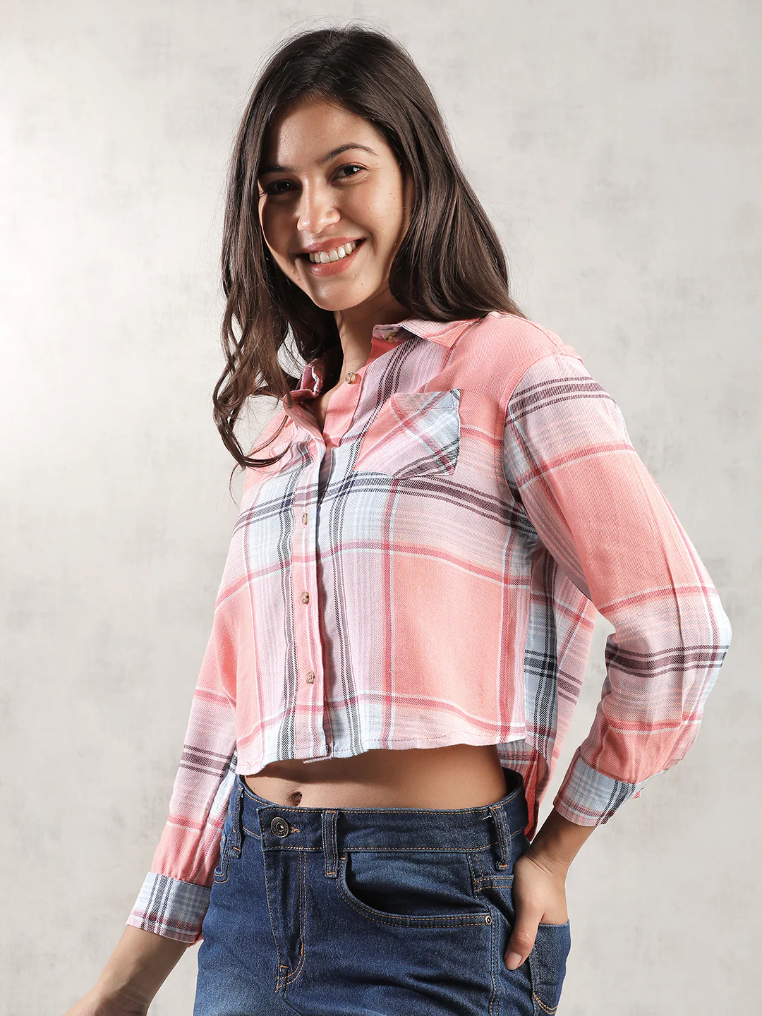Women Pink Checked Cropped Shirt - Image 2