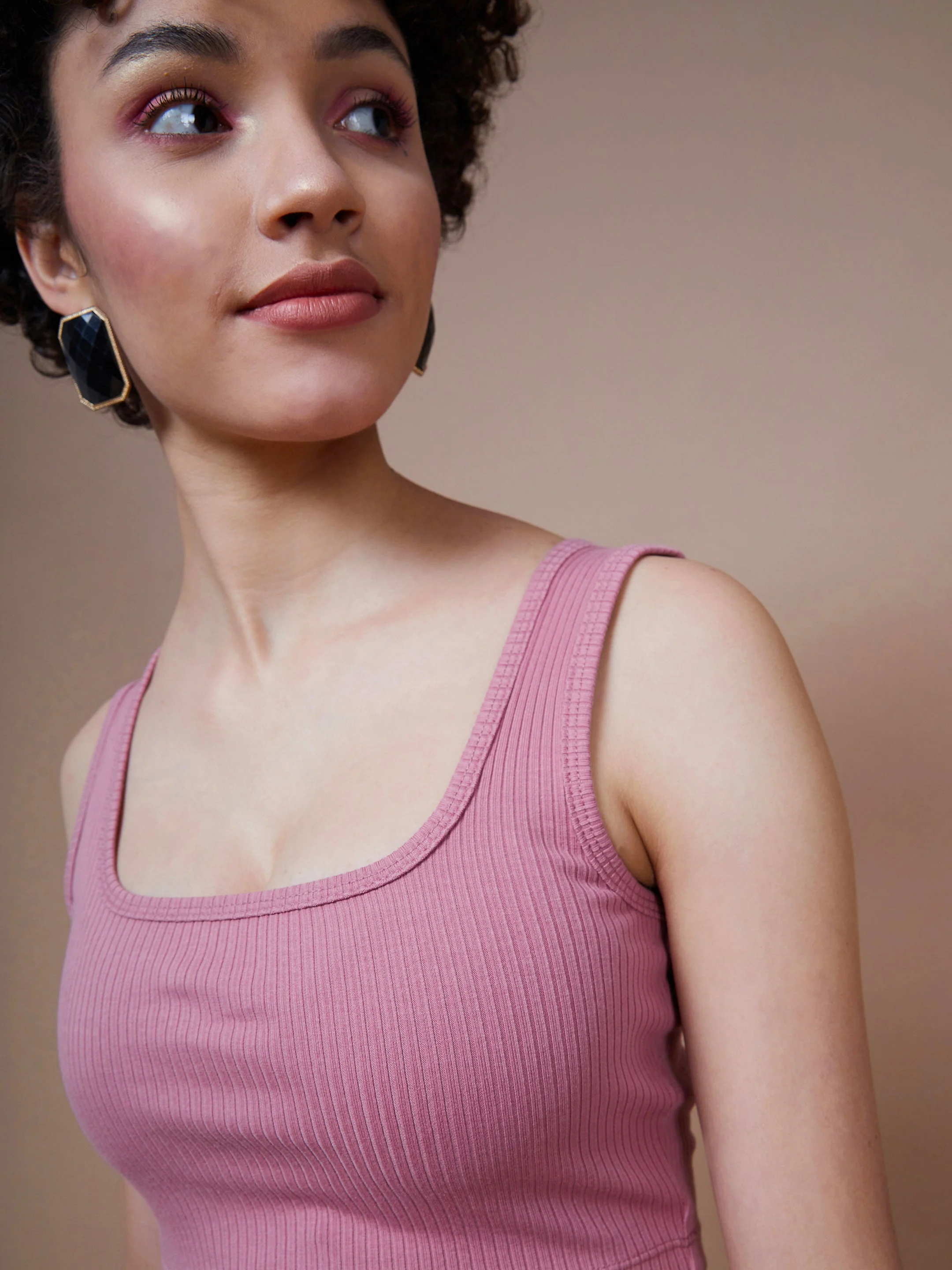 Women Pink Rib Square Neck Cropped Tank Top - Image 3