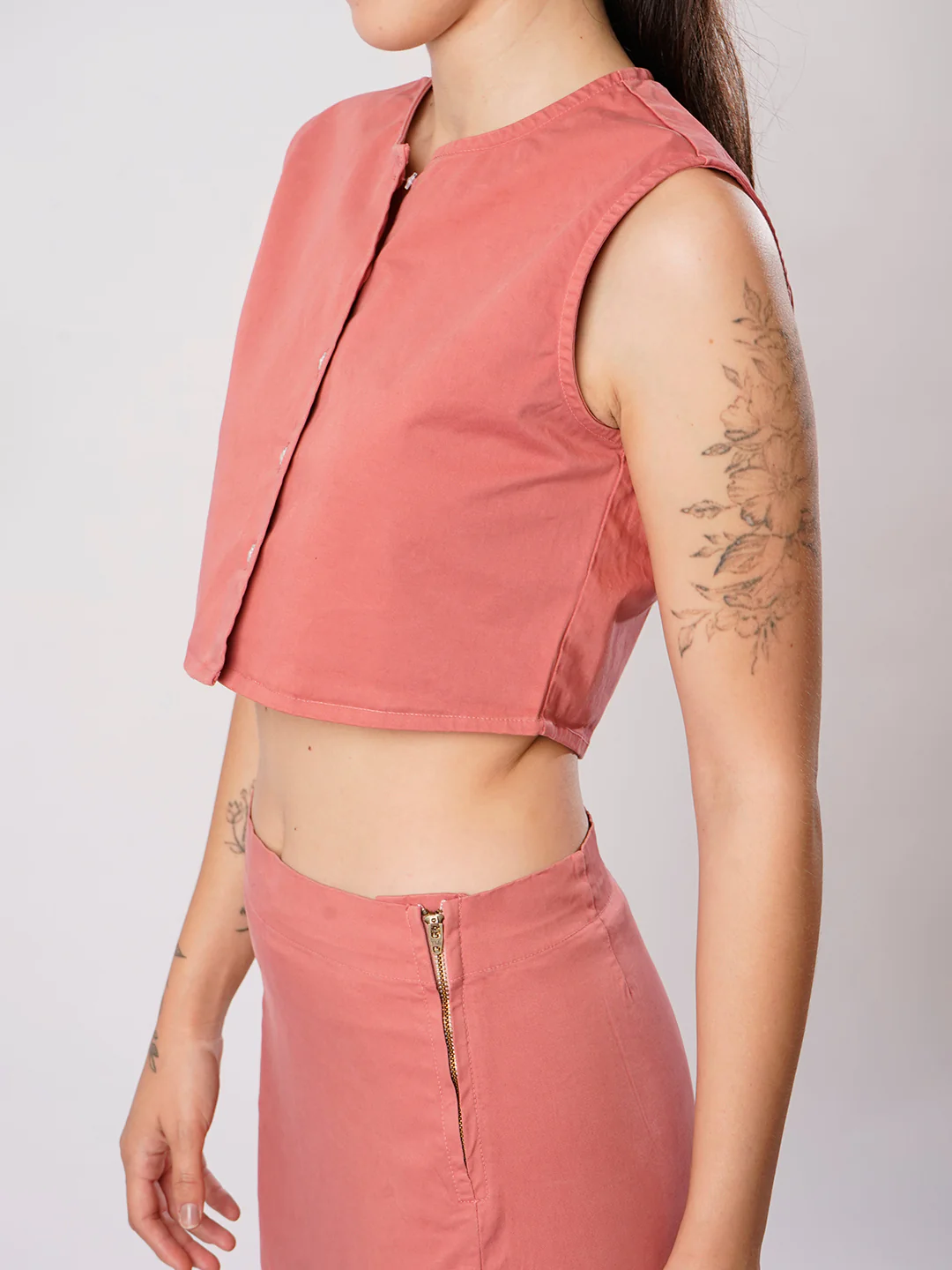 Women Pink Sleeve less top and Skirt Coord Set - Image 4