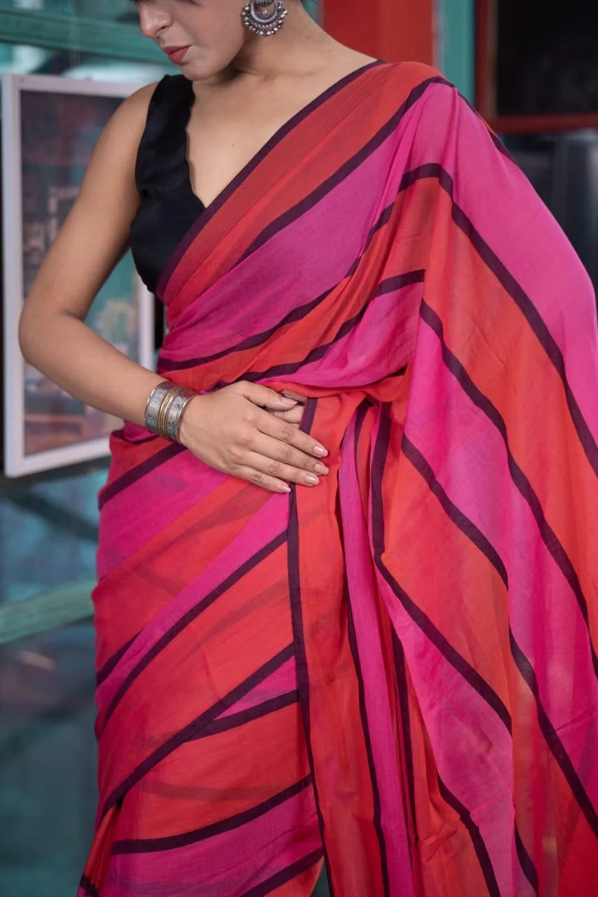 Women Pink Stipes Mul Cotton Saree - Image 2