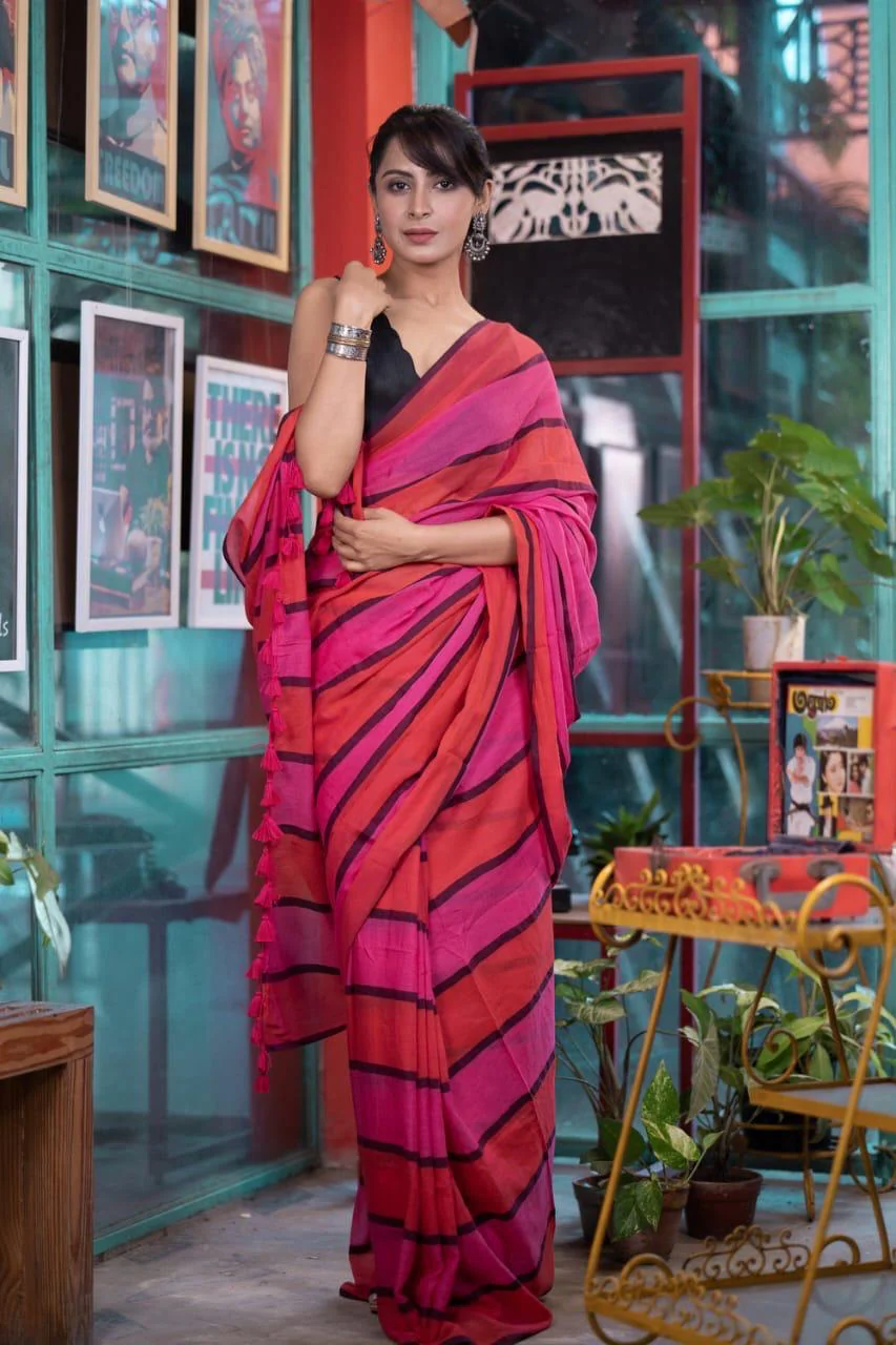 Women Pink Stipes Mul Cotton Saree - Image 5